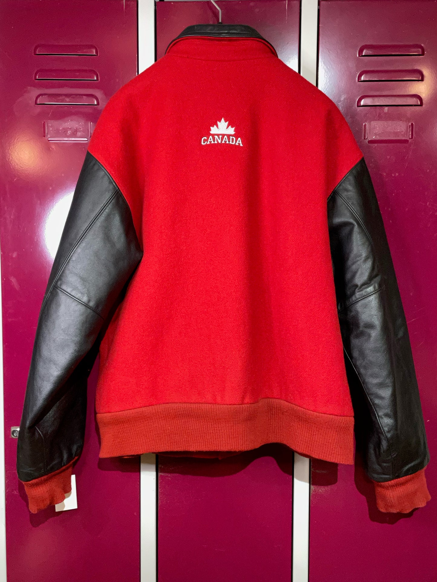 VINTAGE OCEAN WEST TEAM CANADA VARSITY JACKET  SZ: XL