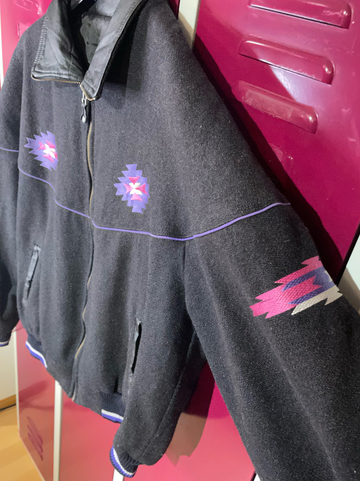 "WOMEN" VINTAGE MID-WEST GARMENT CO. AZTEK WOOL JACKET SZ: M