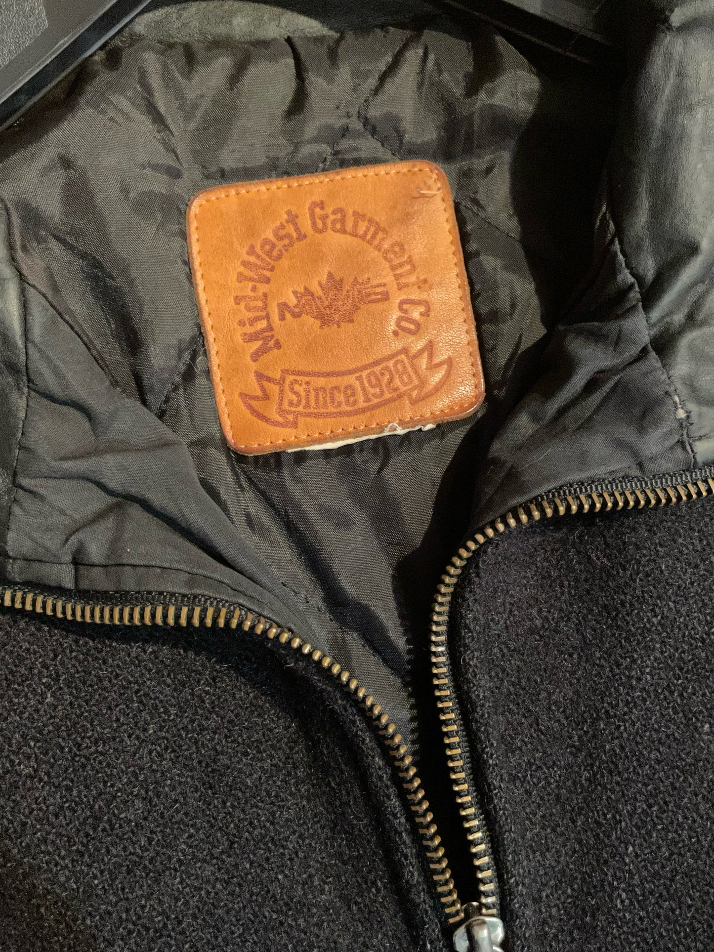 "WOMEN" VINTAGE MID-WEST GARMENT CO. AZTEK WOOL JACKET SZ: M