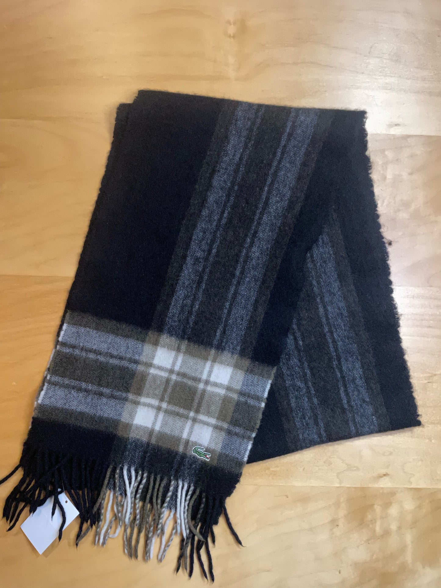 VINTAGE LACOSTE SCARF SZ: ONE SIZE