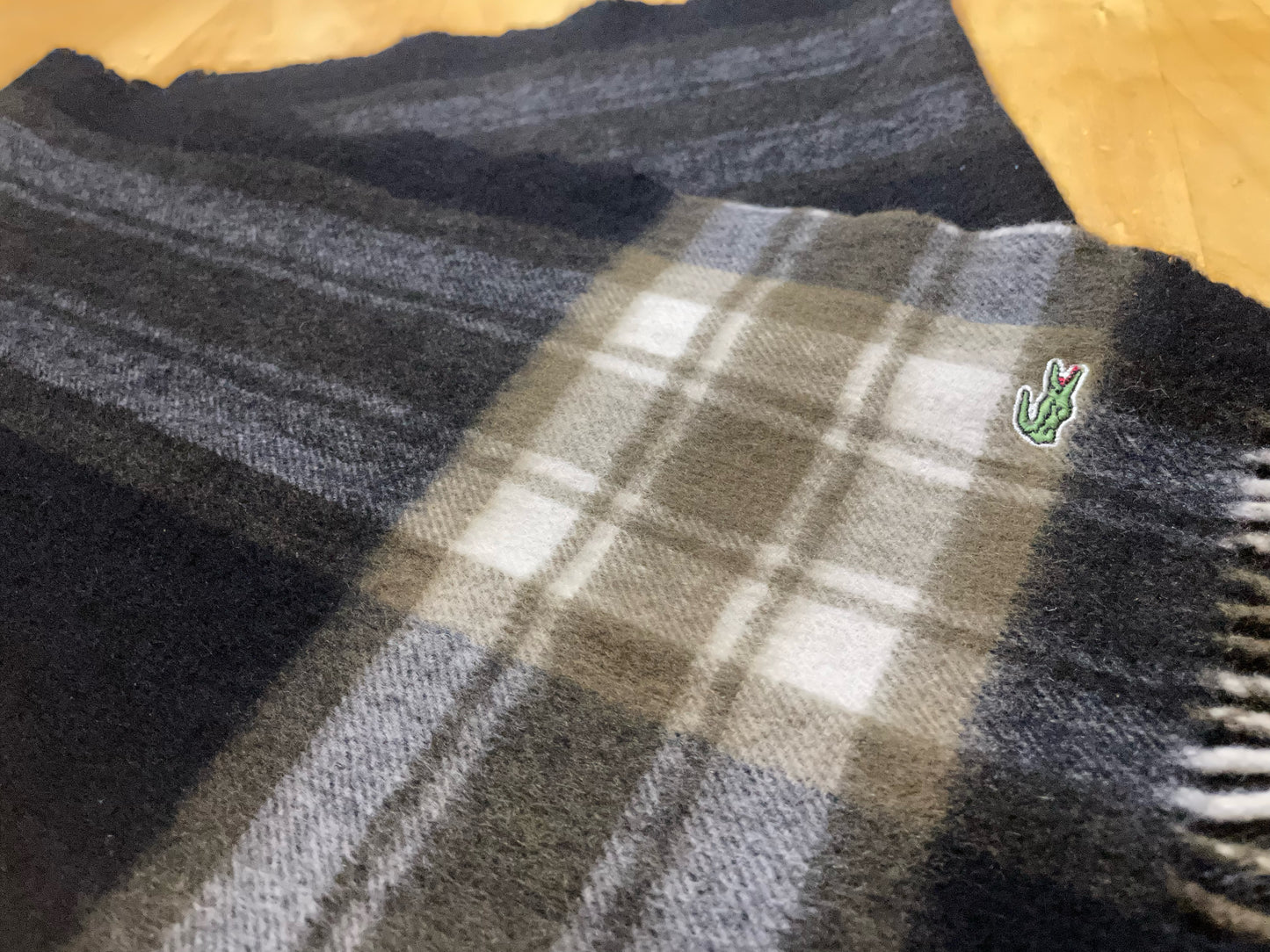 VINTAGE LACOSTE SCARF SZ: ONE SIZE