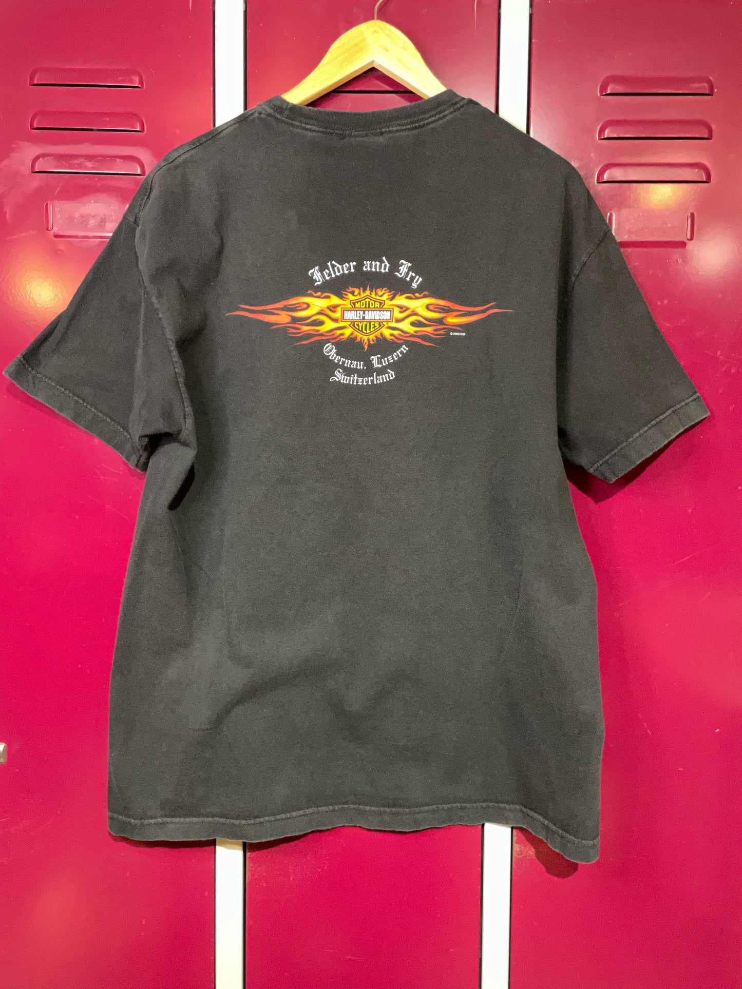 2005 HARLEY DAVIDSON MOTOR CYCLES T-SHIRT SZ: XL