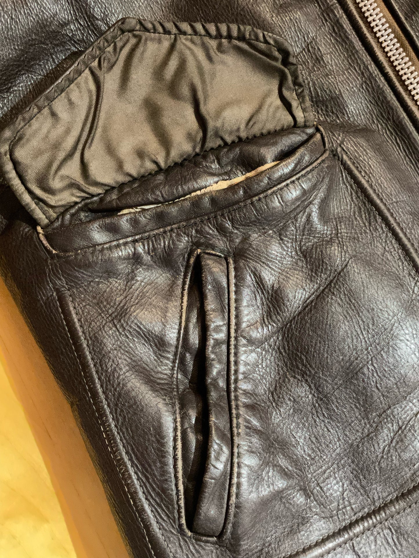 VINTAGE SCHOTT 631 70S/80S LEATHER COAT JACKET SZ: 44 = L