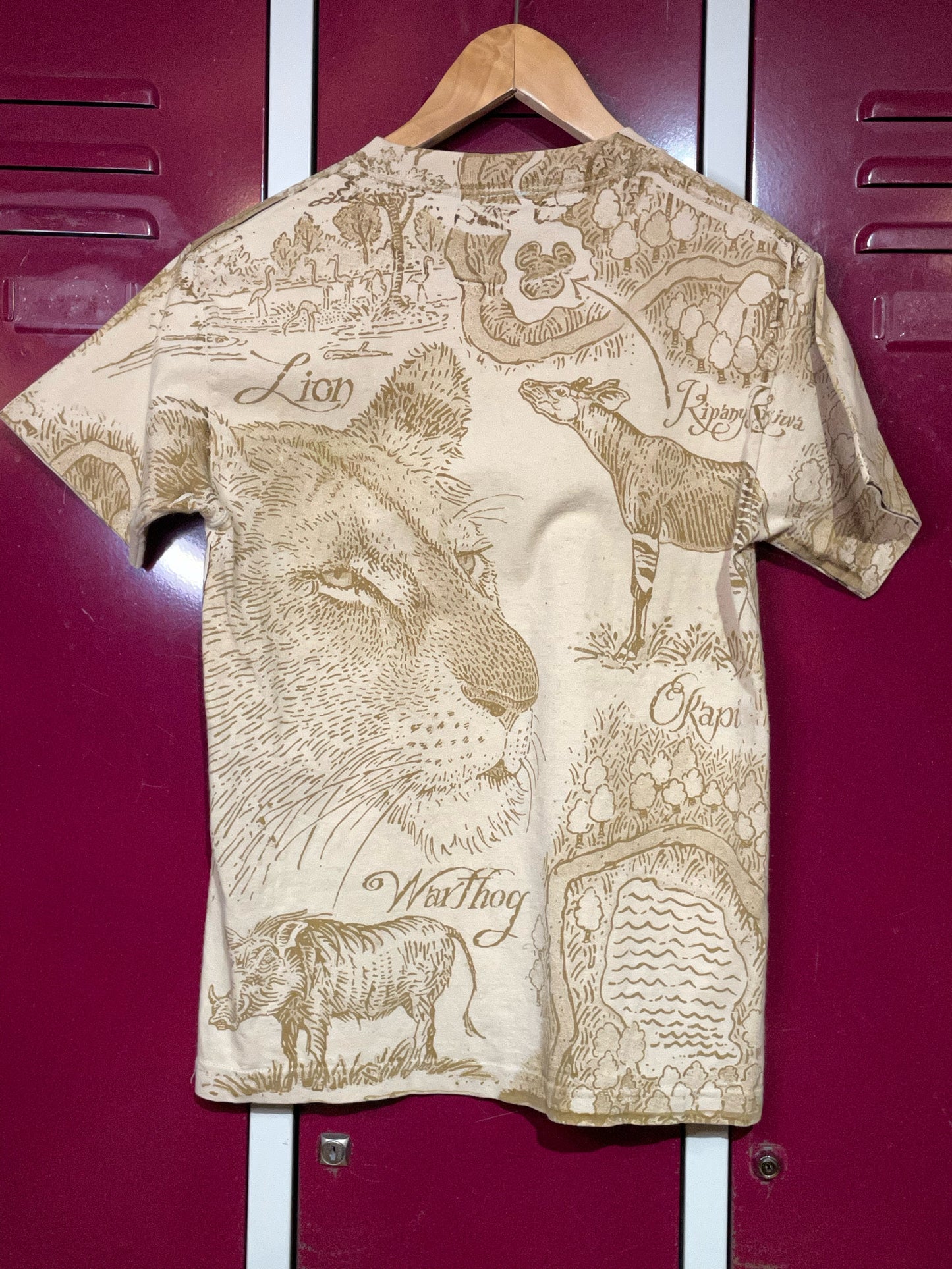 VINTAGE WALT DISNEY "WORL" SAVANNAH ANIMALS T-SHIRT SZ: S