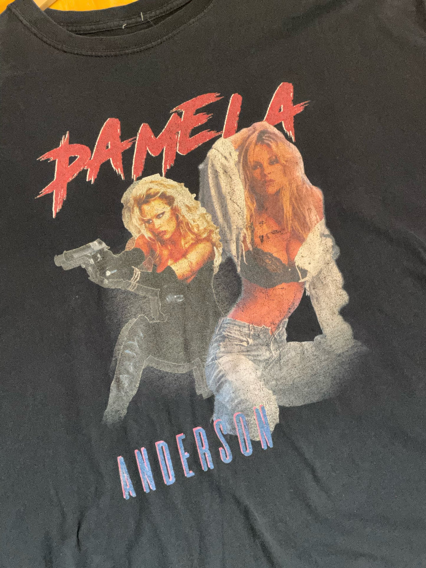 VINTAGE PAMELA ANDERSON T-SHIRT SZ: L