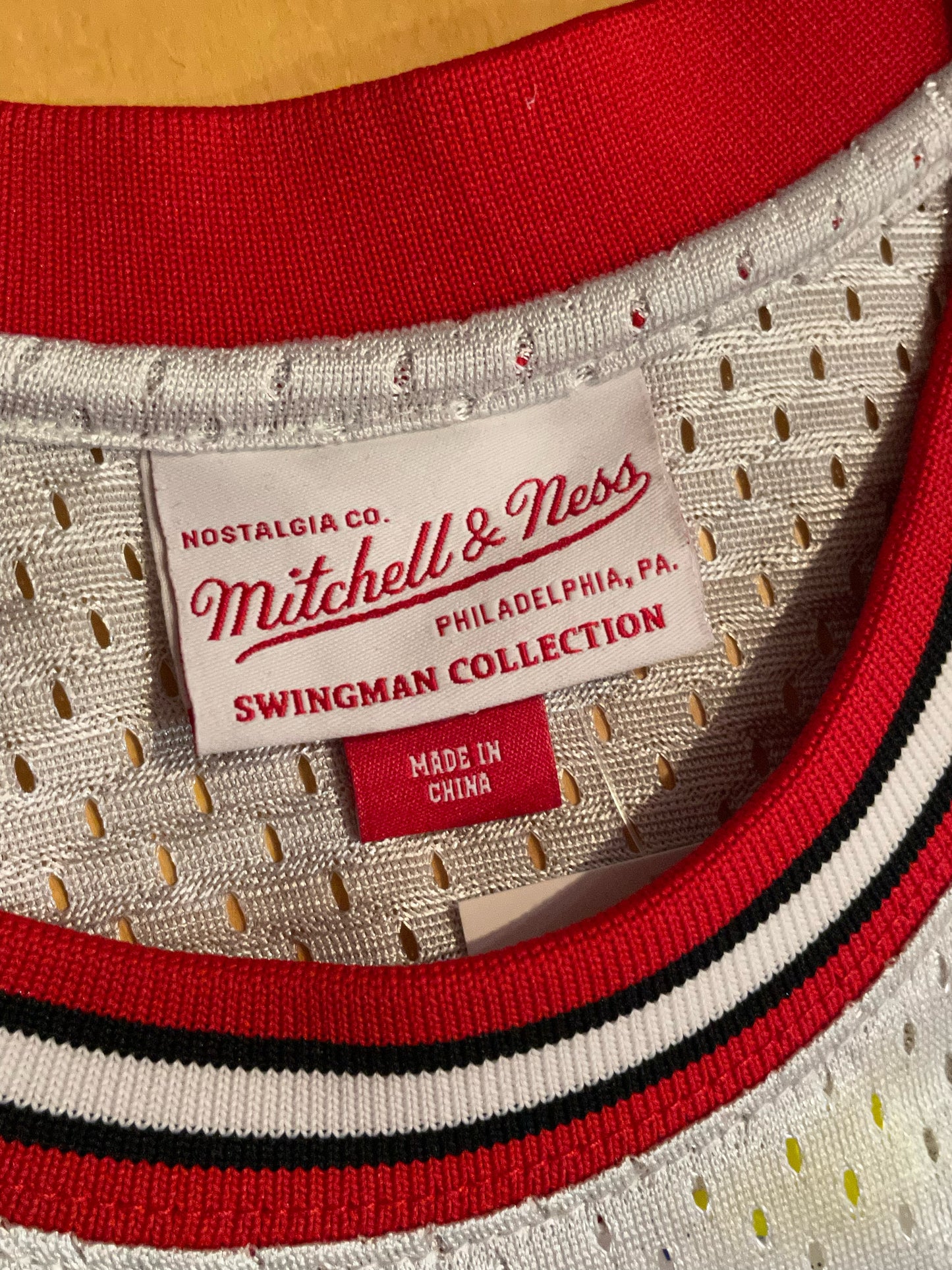 MITCHELL & NESS CHICAGO BULLS SCOTTIE PIPPEN SILVER NBA JERSEY SZ: L