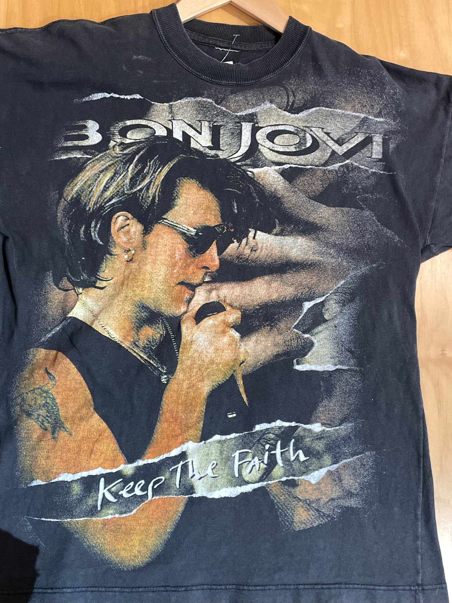 VINTAGE BON JOVI "KEEP THE FAITH" DOUBLE SIDED MUSIC BAND T-SHIRT SZ: L
