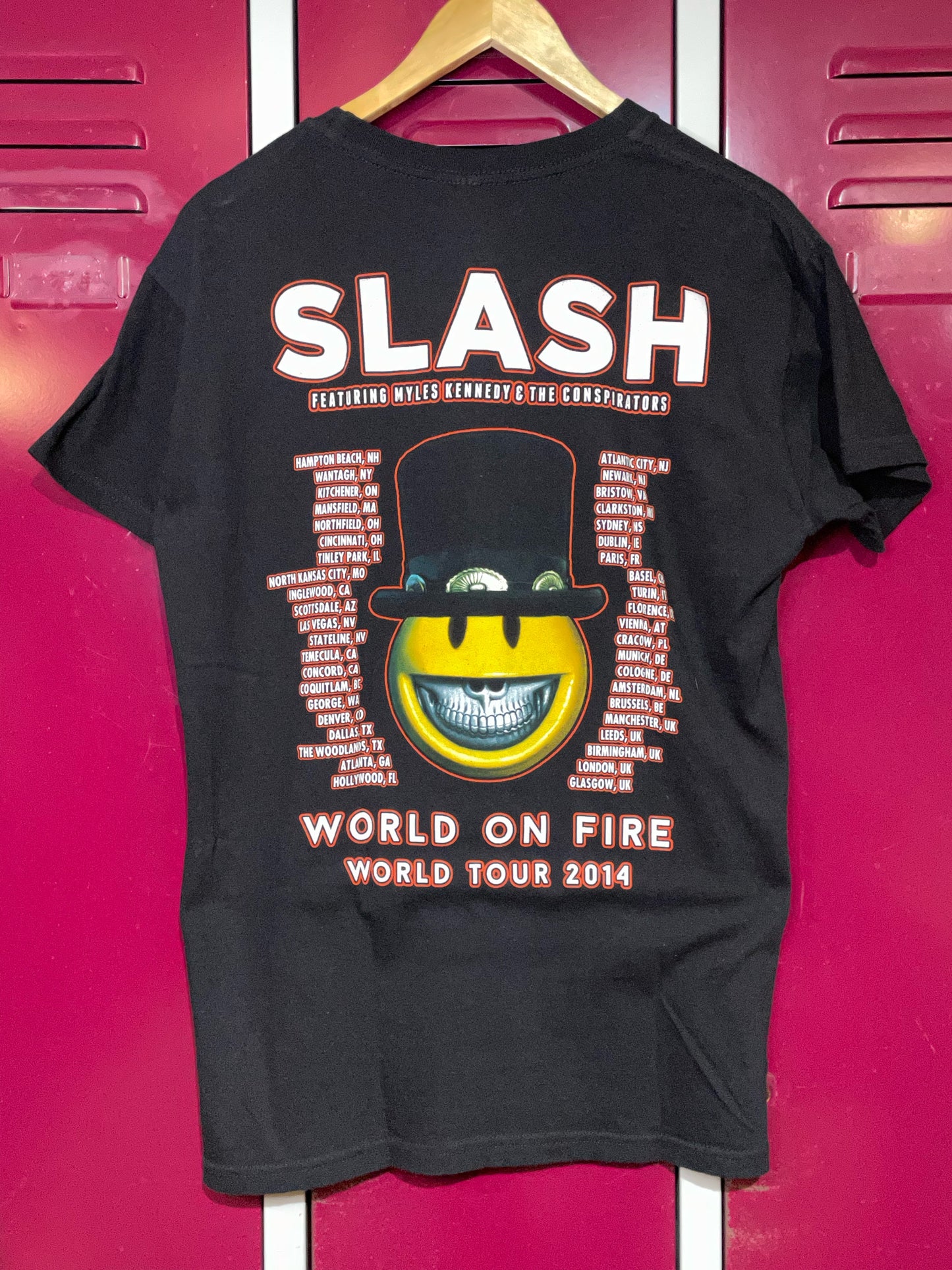 SLASH "WORLD ON FIRE" WORLD TOUR 2014 MUSIC T-SHIRT SZ: M