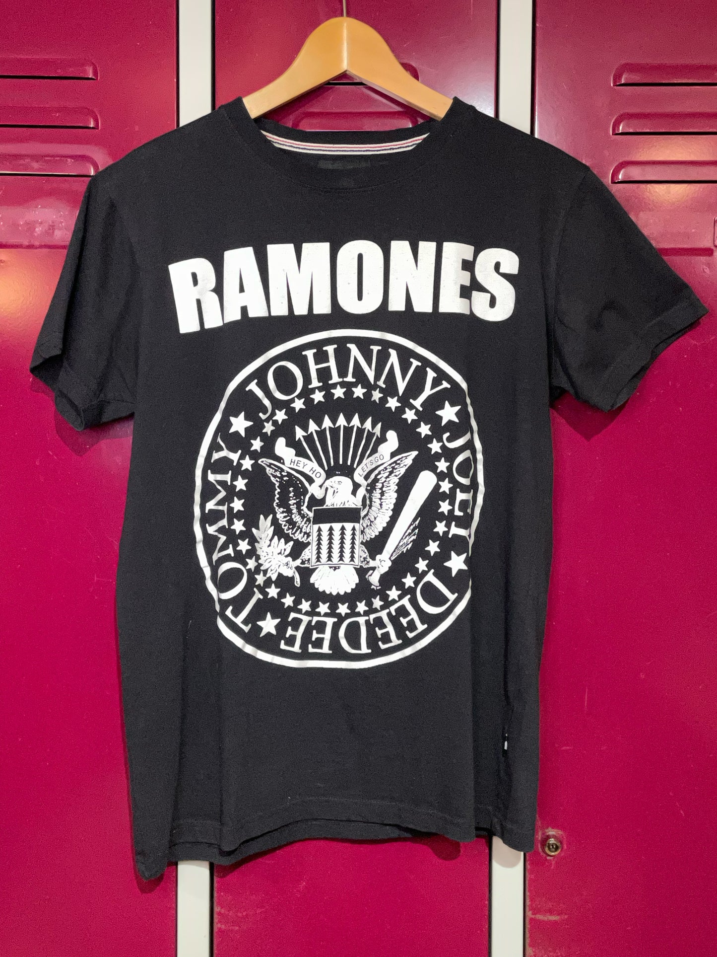 RAMONES "1-2-3-4" MUSIC BAND T-SHIRT SZ: M