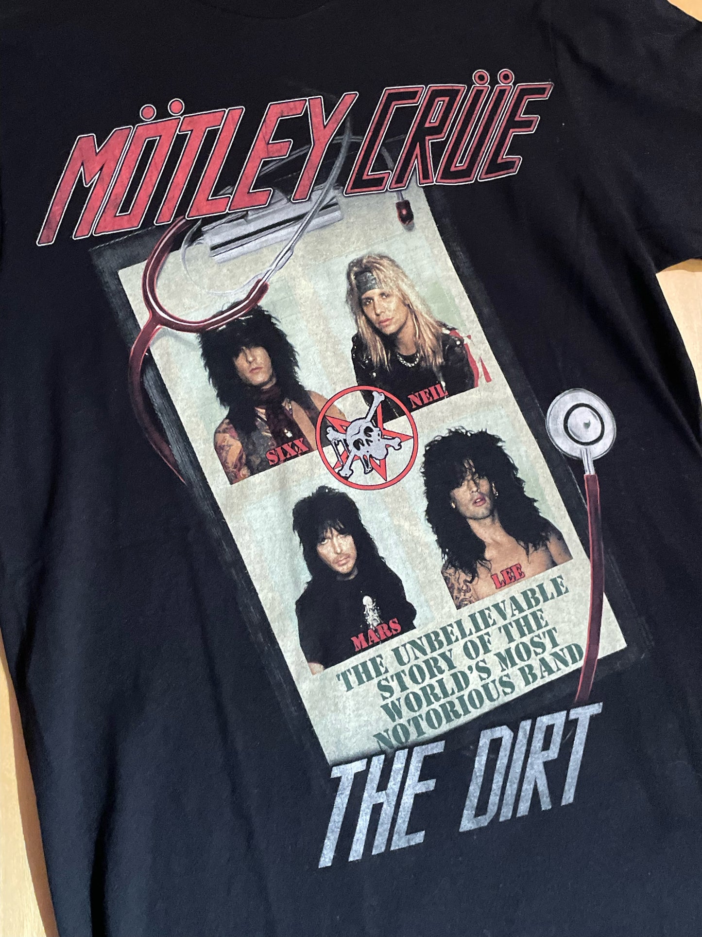 MOTLEY CRUE "THE DIRT" MUSIC BAND T-SHIRT SZ: S