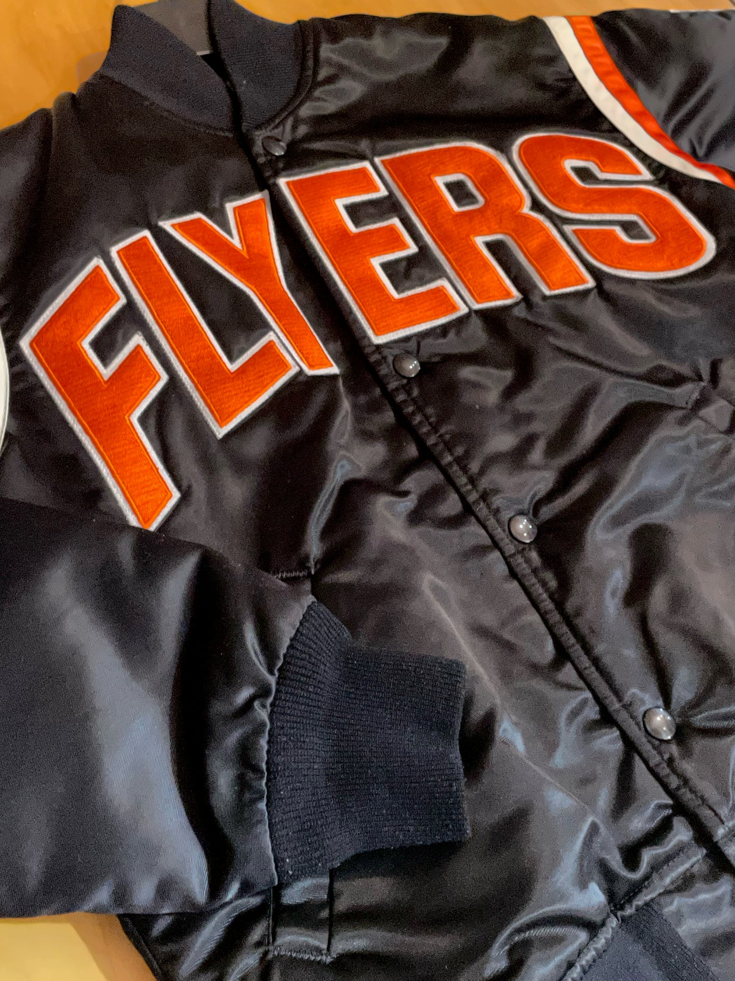 VINTAGE STARTER PHILADELPHIA FLYERS NHL SATIN JACKET SZ: S
