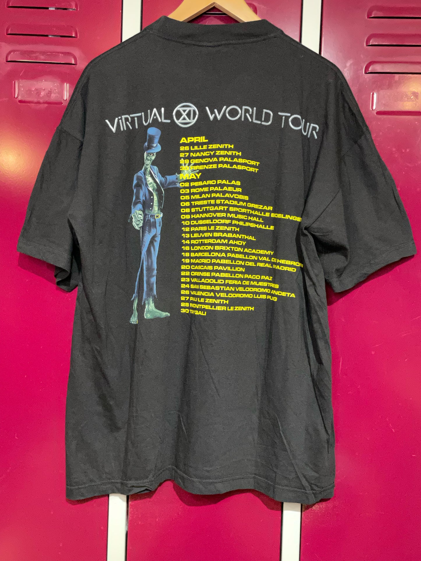 VINTAGE 1998 IRON MAIDEN "WORLD TOUR" MUSIC BAND T-SHIRT SZ: L