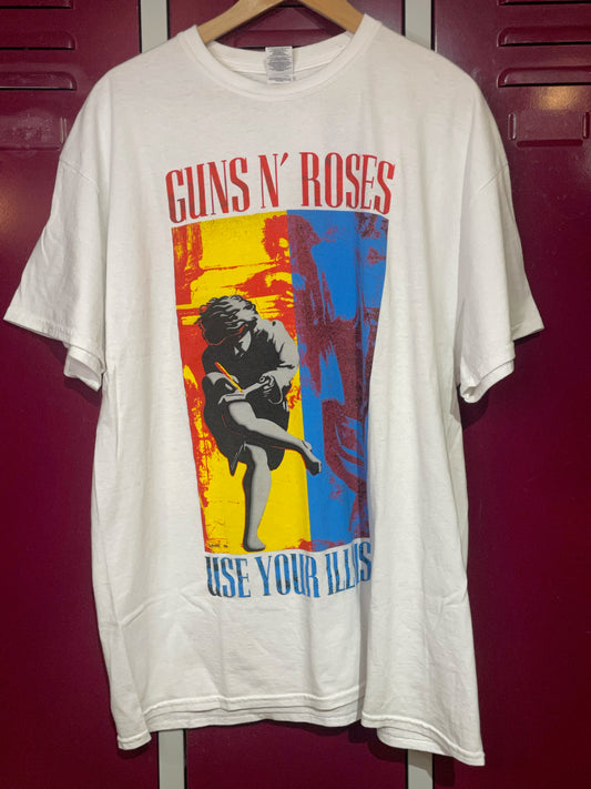 GUNS N' ROSES "USE YOUR ILLUSION" 2017 MUSIC BAND T-SHIRT  SZ: XL