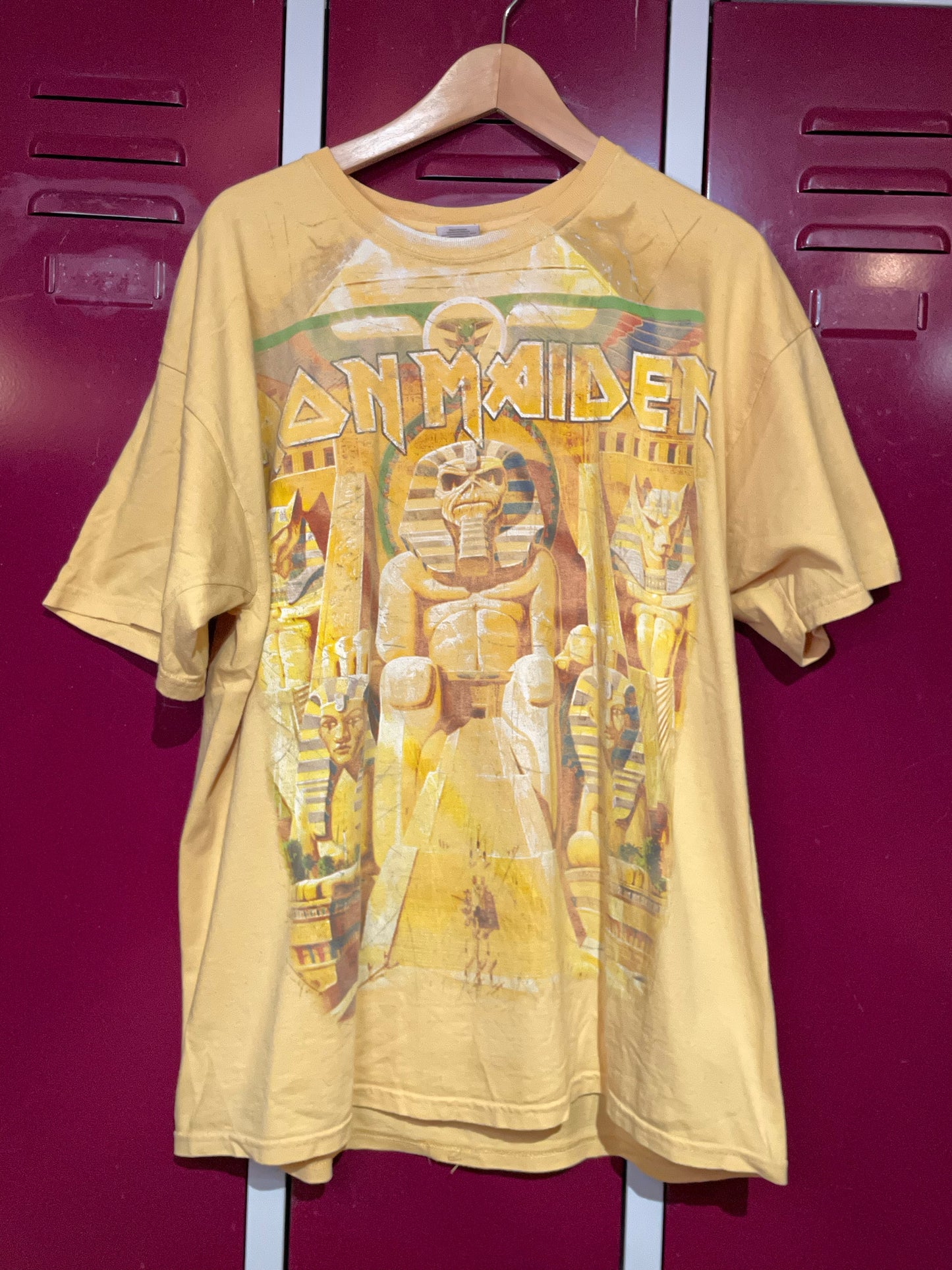 IRON MAIDEN "POWERSLAVE" 2010 MUSIC BAND T-SHIRT SZ: XL