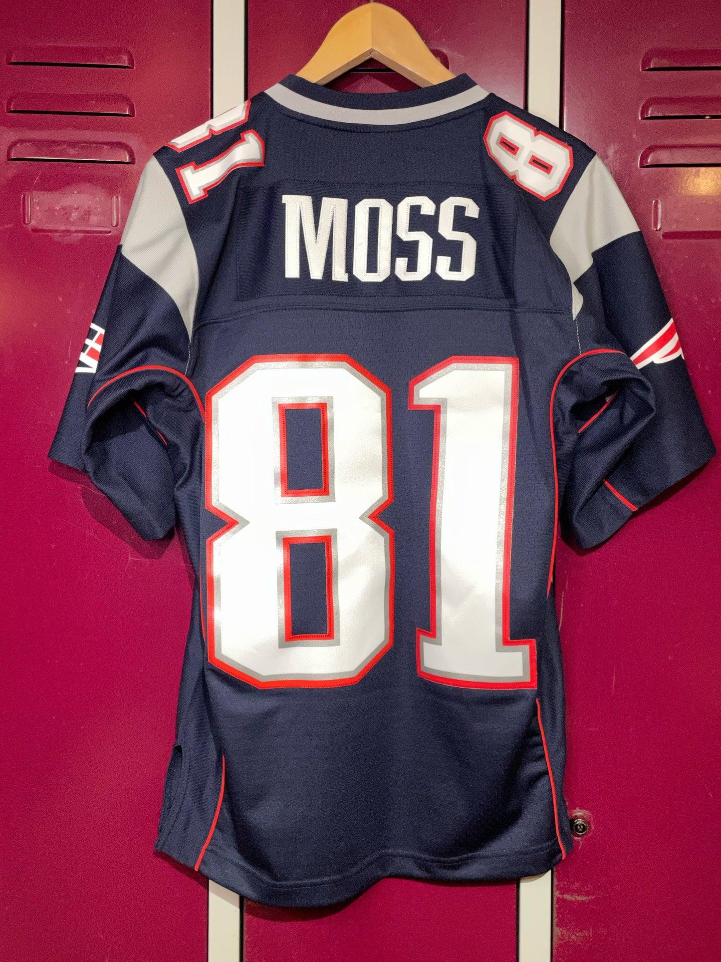 MITCHEL & NESS NEW ENGLAND PATRIOTS "RANDY MOSS" NFL FOOTBALL JERSEY SZ: 36/S
