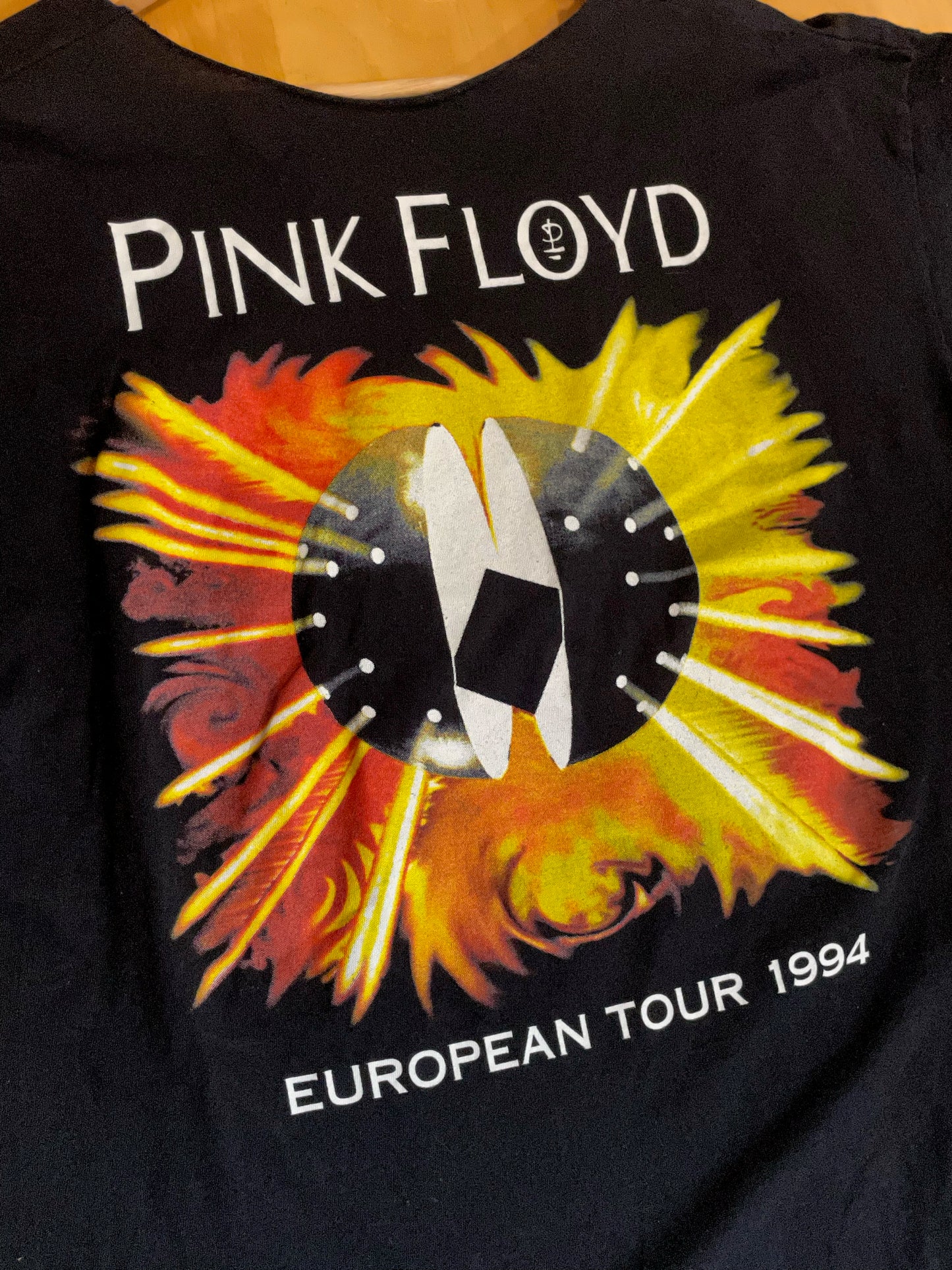 VINTAGE 90s PINK FLOYD "EUROPEAN TOUR 1994" MUSIC BAND T-SHIRT SZ: L