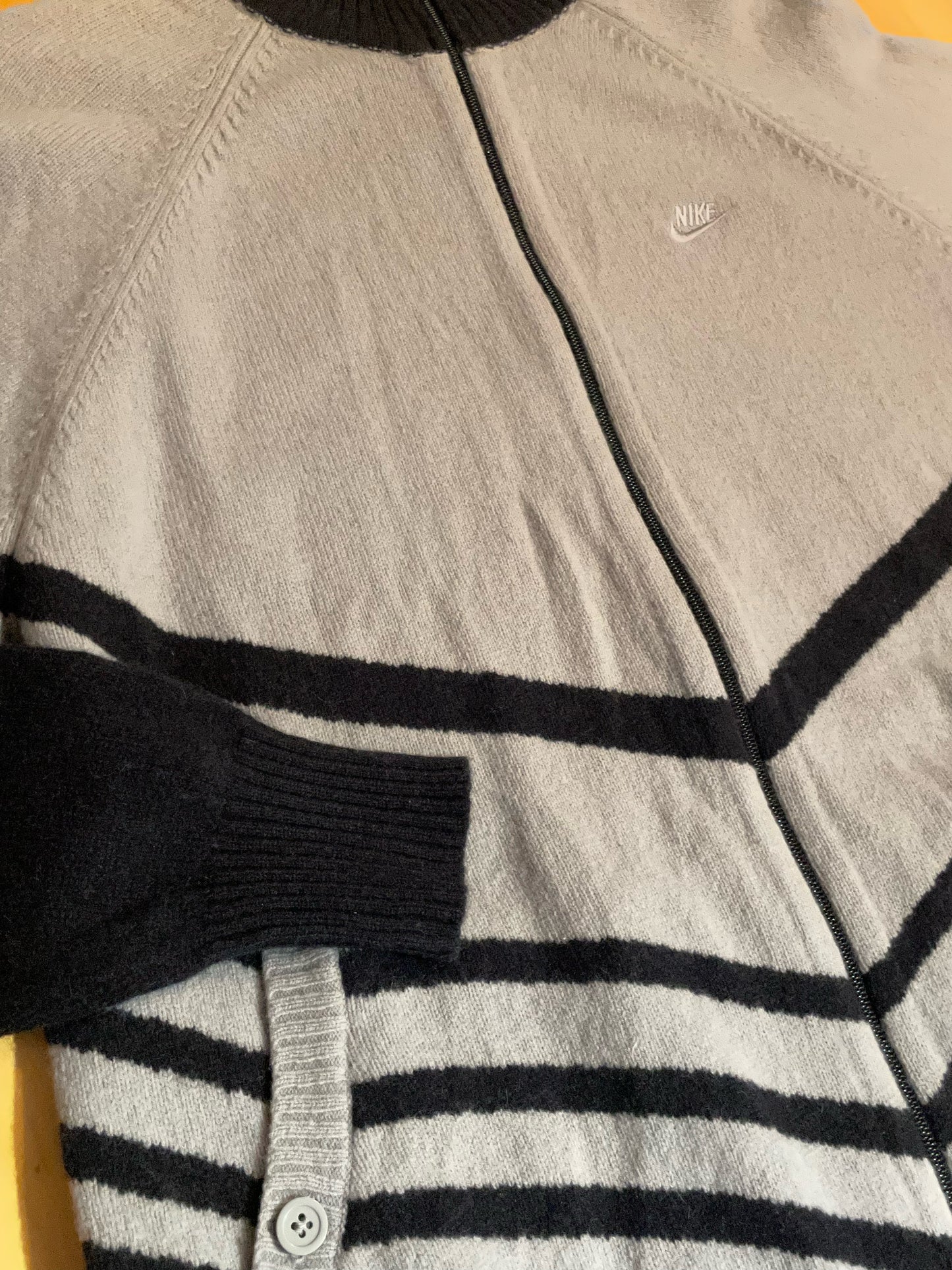 VINTAGE NIKE KNIT CARDIGAN JACKET SZ: L