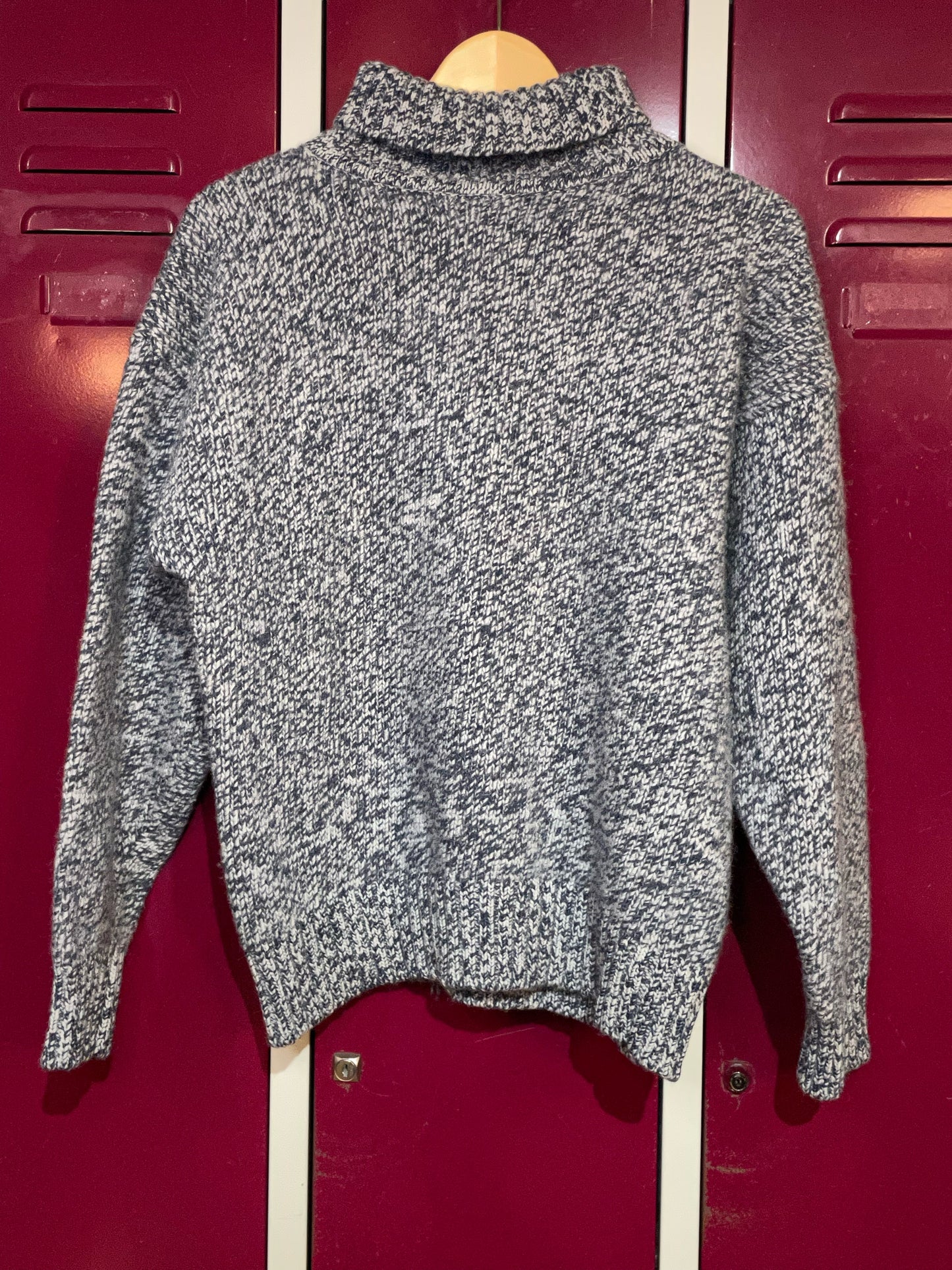 VINTAGE LEVI'S HIGH NECK PULLOVER SZ: M