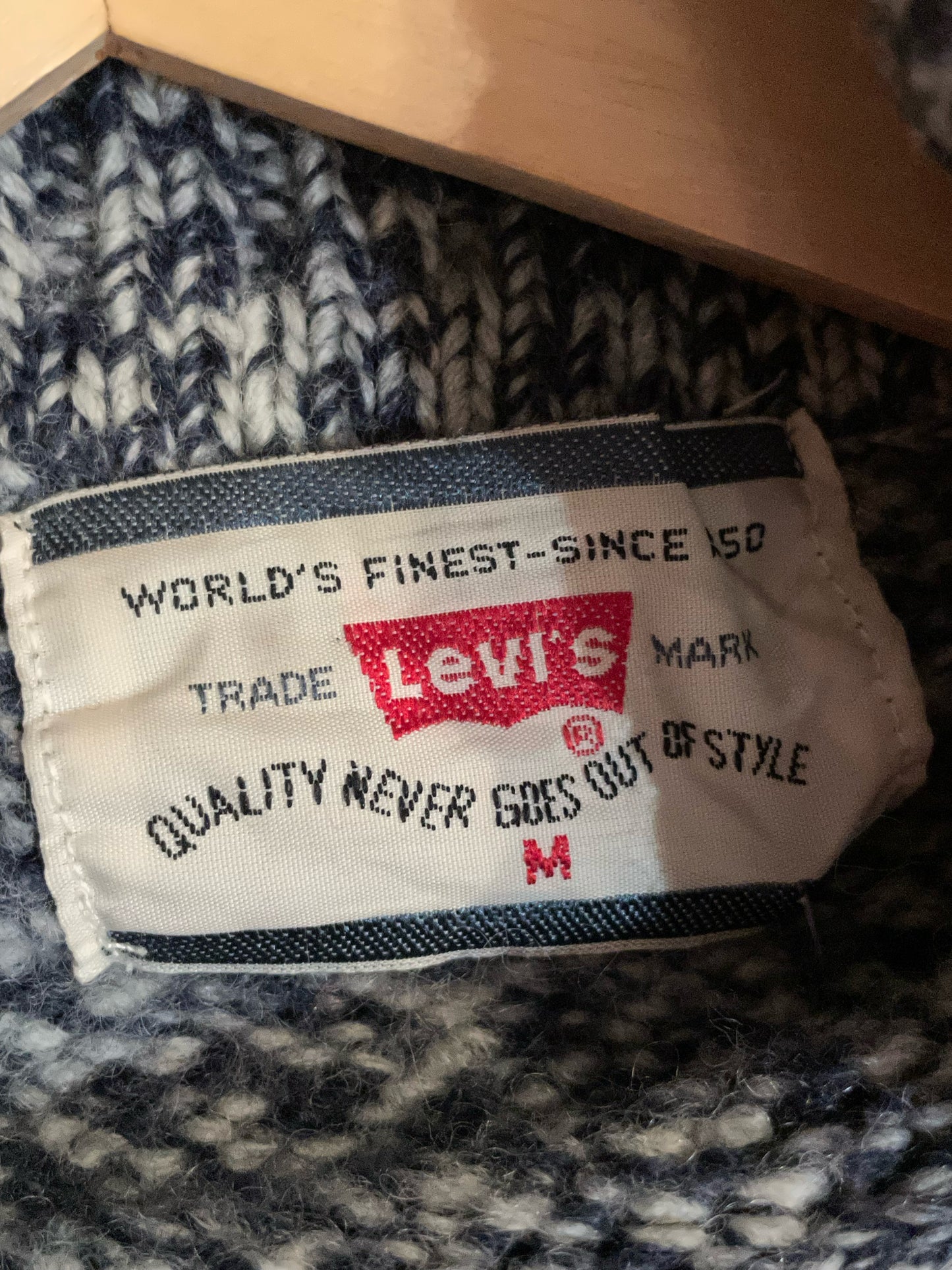 VINTAGE LEVI'S HIGH NECK PULLOVER SZ: M