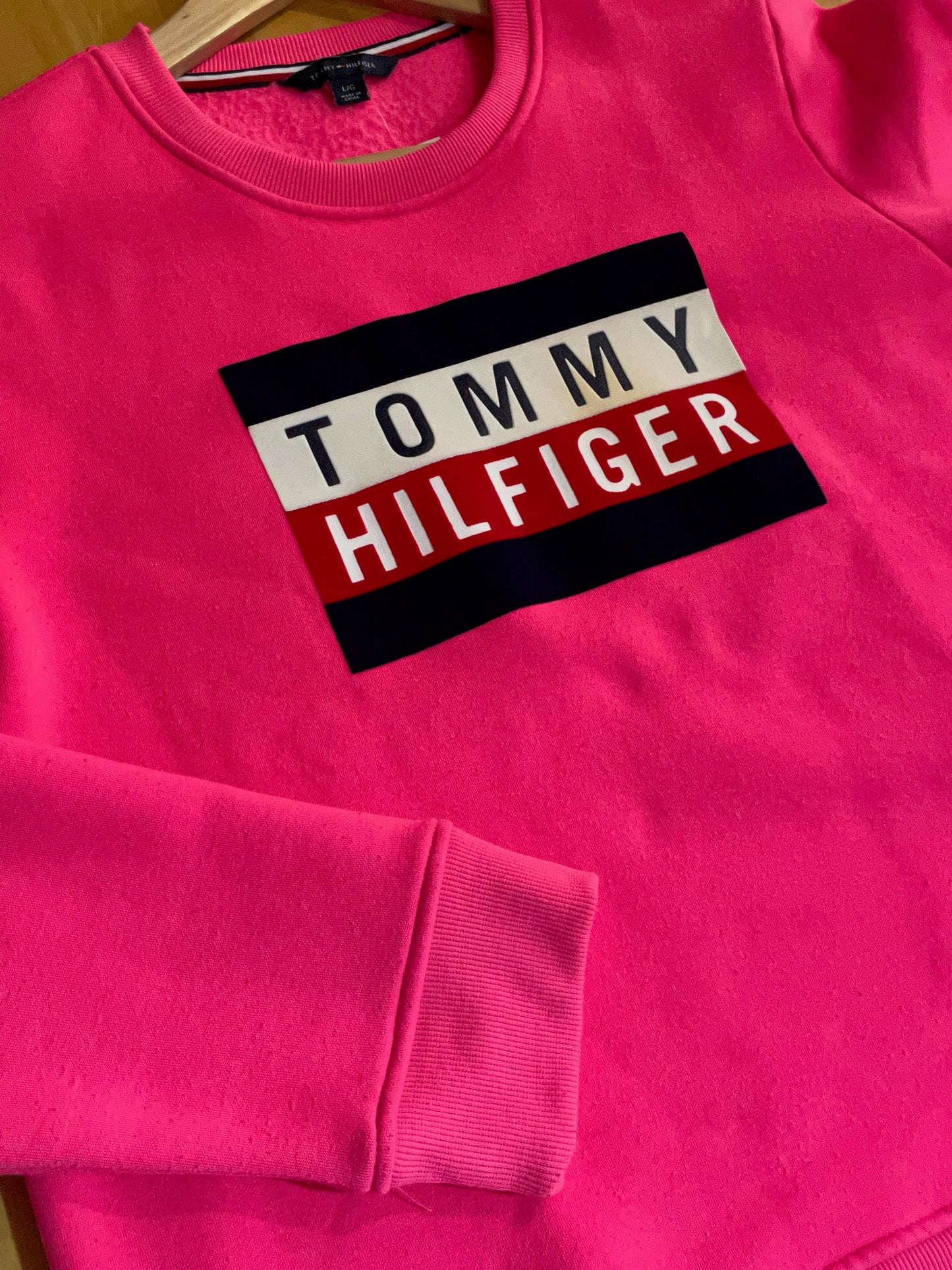 "WOMEN" TOMMY HILFIGER CREWNECK SWEATSHIRT  SZ: L