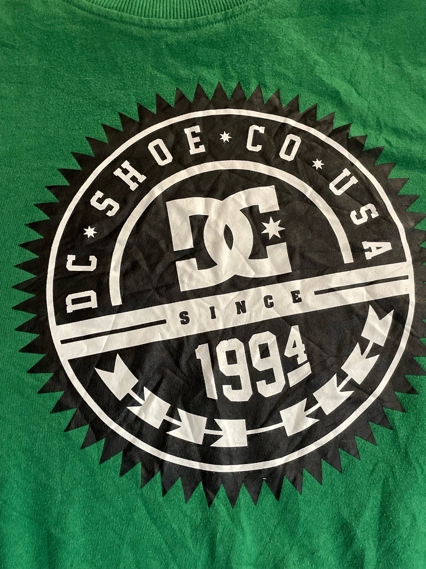 DC SHOE SKATEBOARD CREWNECK SWEATSHIRT SZ: XL