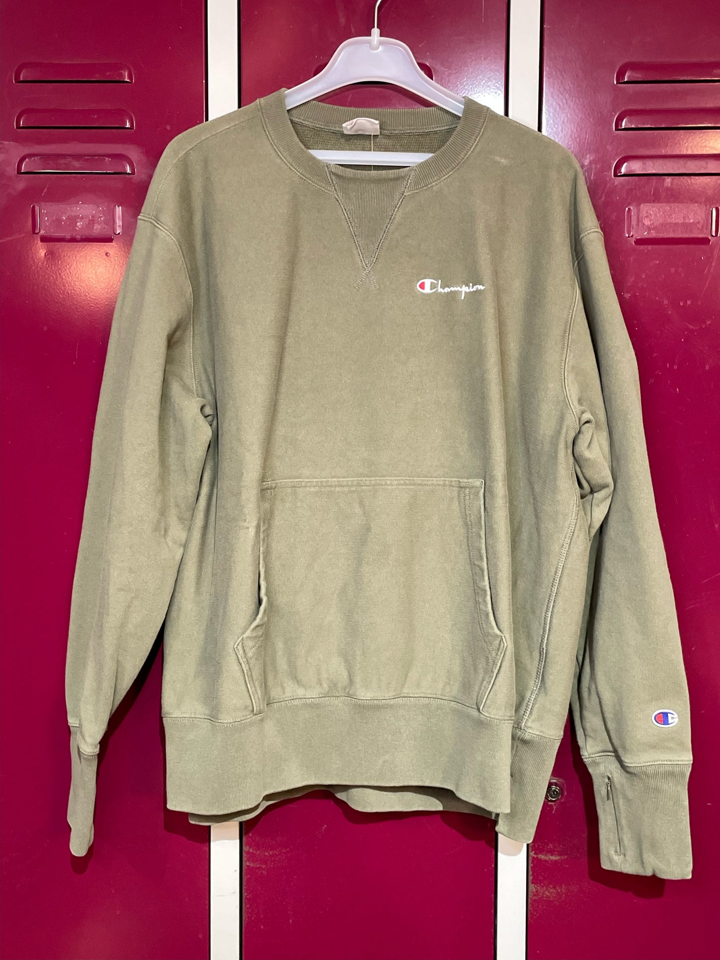 CHAMPION Kangaroo-pocket CREWNECK SWEATSHIRT SZ: M