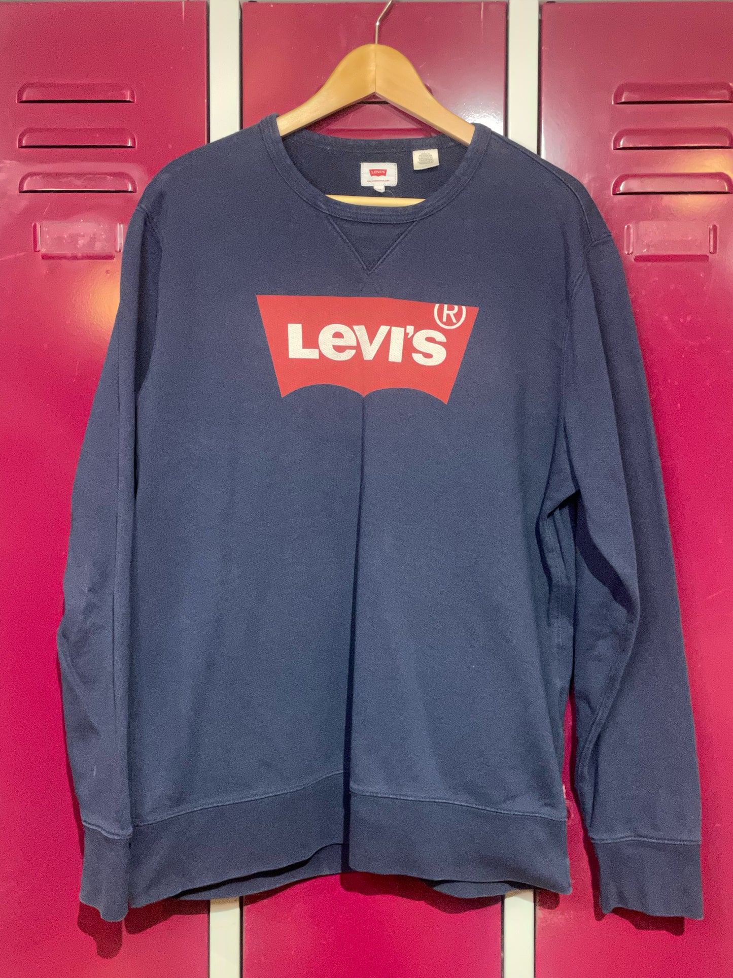 LEVI'S CLASSIC CREWNECK SWEATSHIRT SZ: M