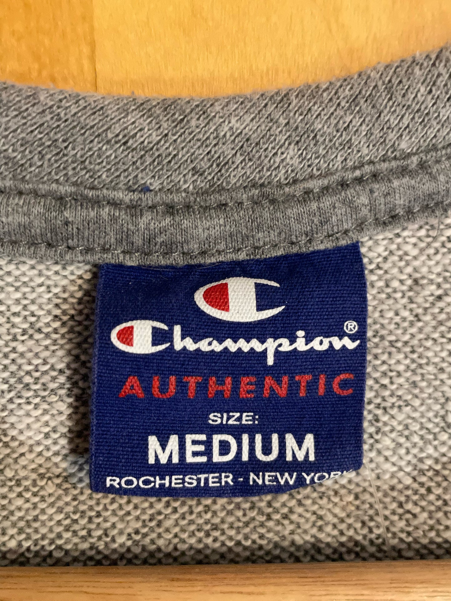 CHAMPION AUTHENTIC CREWNECK SWEATSHIRT SZ: M