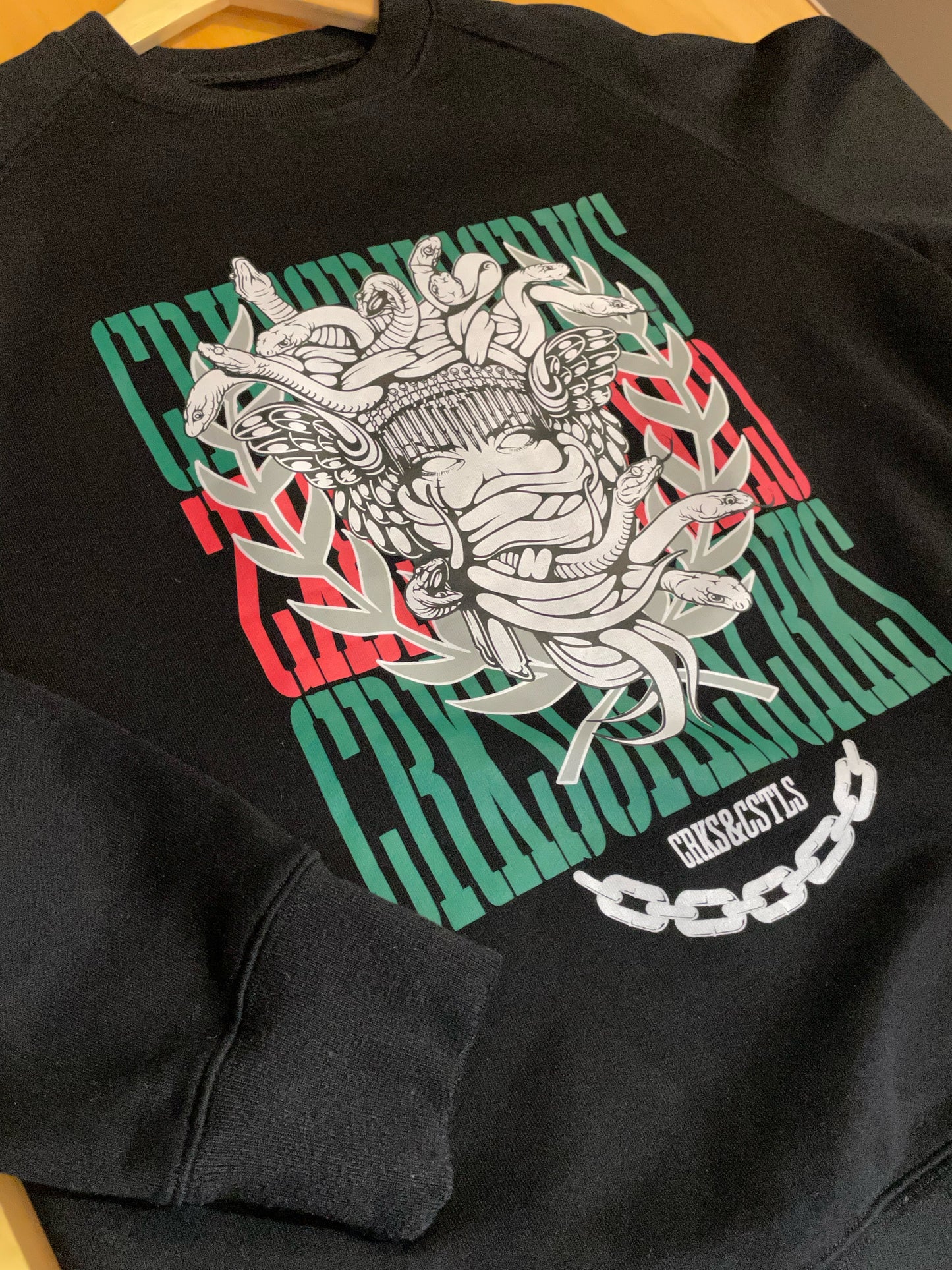 CROOKS & CASTLES MEDUSA CLASSIC BLACK CREWNECK SWEATSHIRT SZ: L