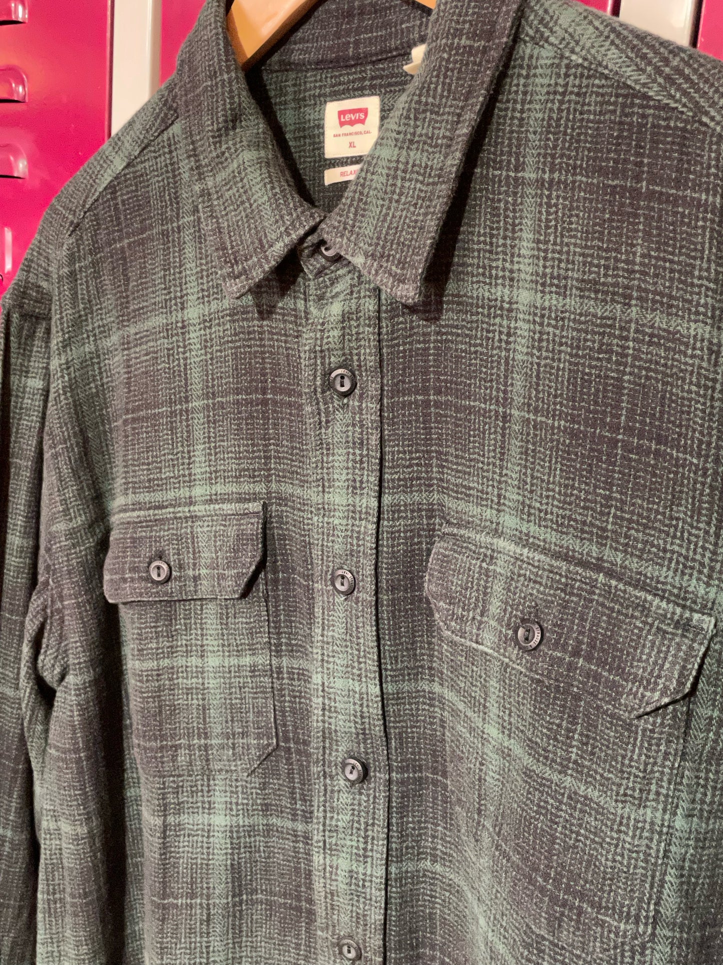 LEVI'S RELAXED FIT FLANNEL CHECKED SHIRT SZ: XL
