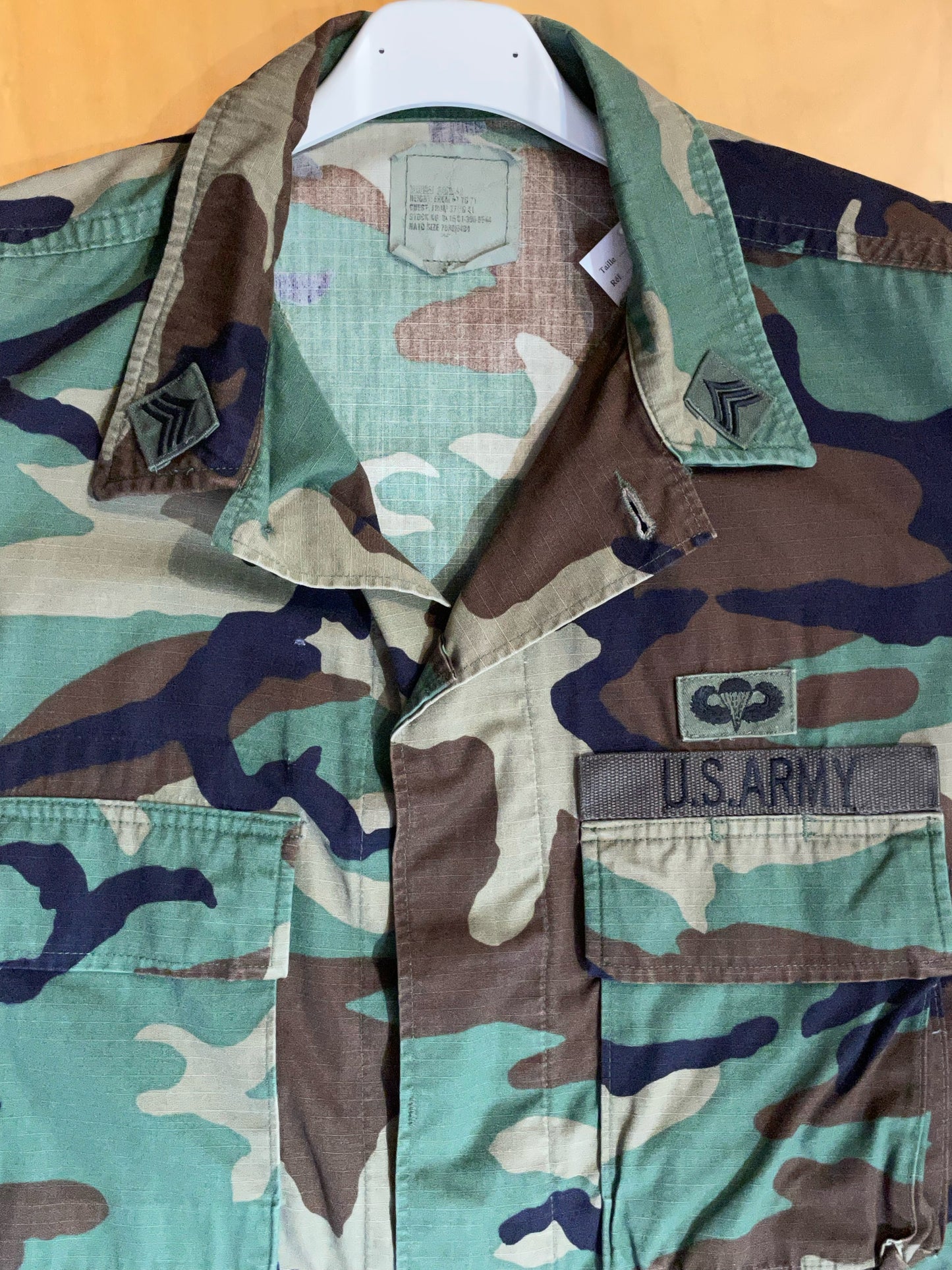 VINTAGE USA ARMY WOODLAND CAMO FIELD JACKET SZ: M/L