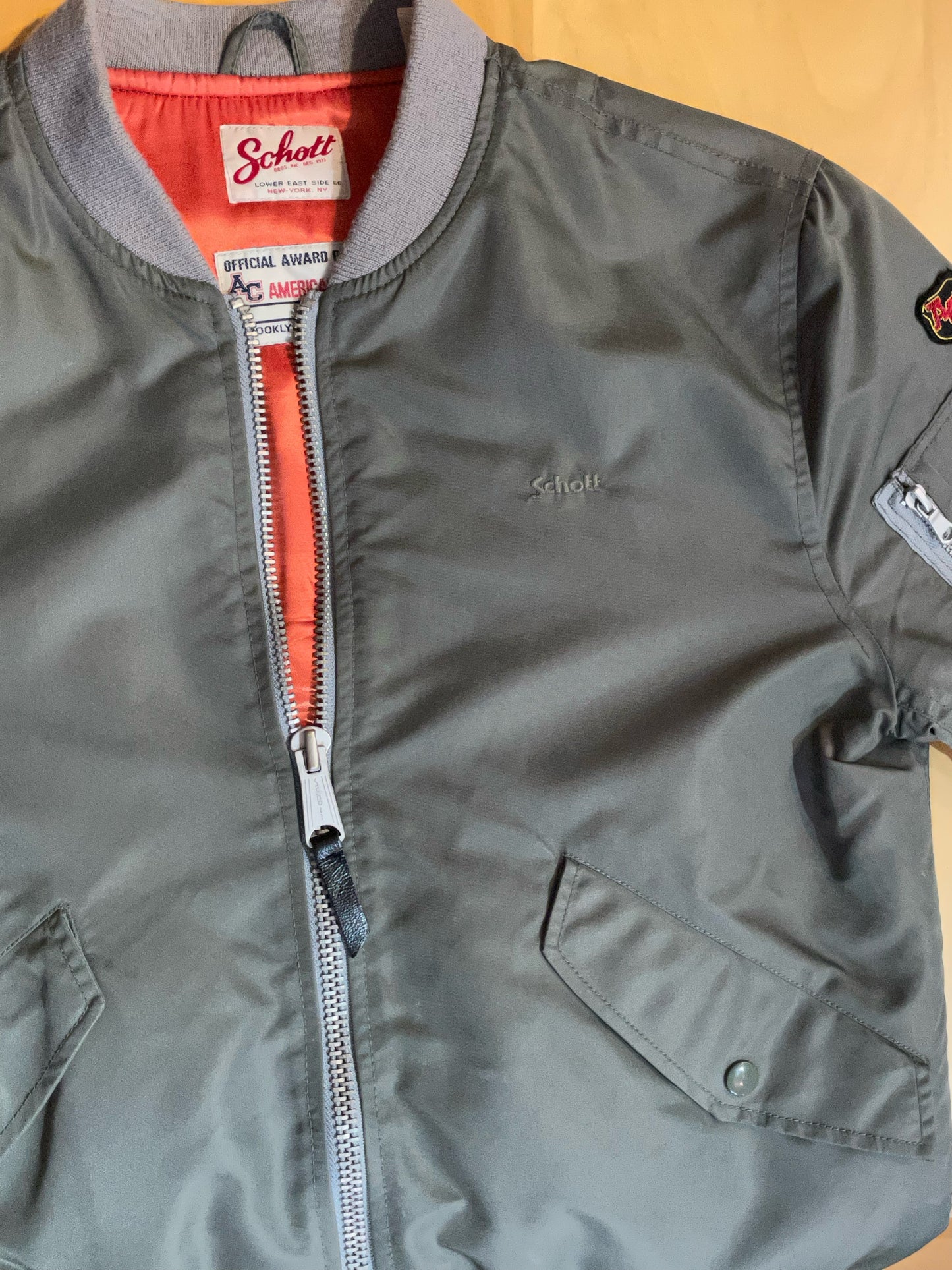 SCHOTT N.Y.C BOMBER JACKET SZ: M
