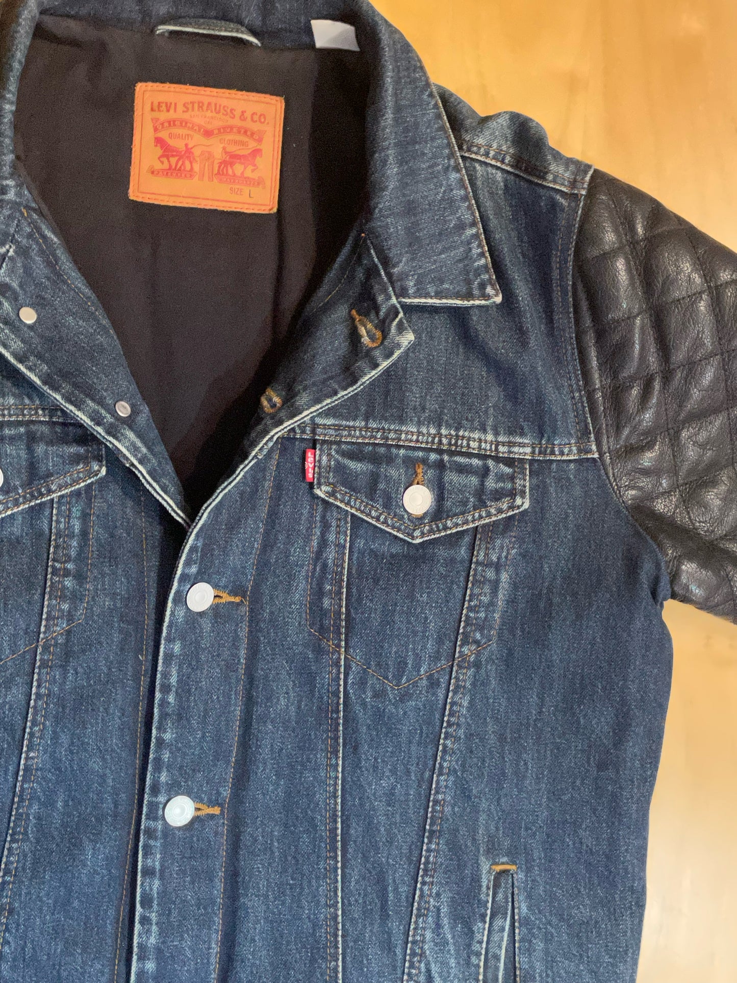 LEVI'S DENIM & LEATHER SLEEVES JACKET SZ: L