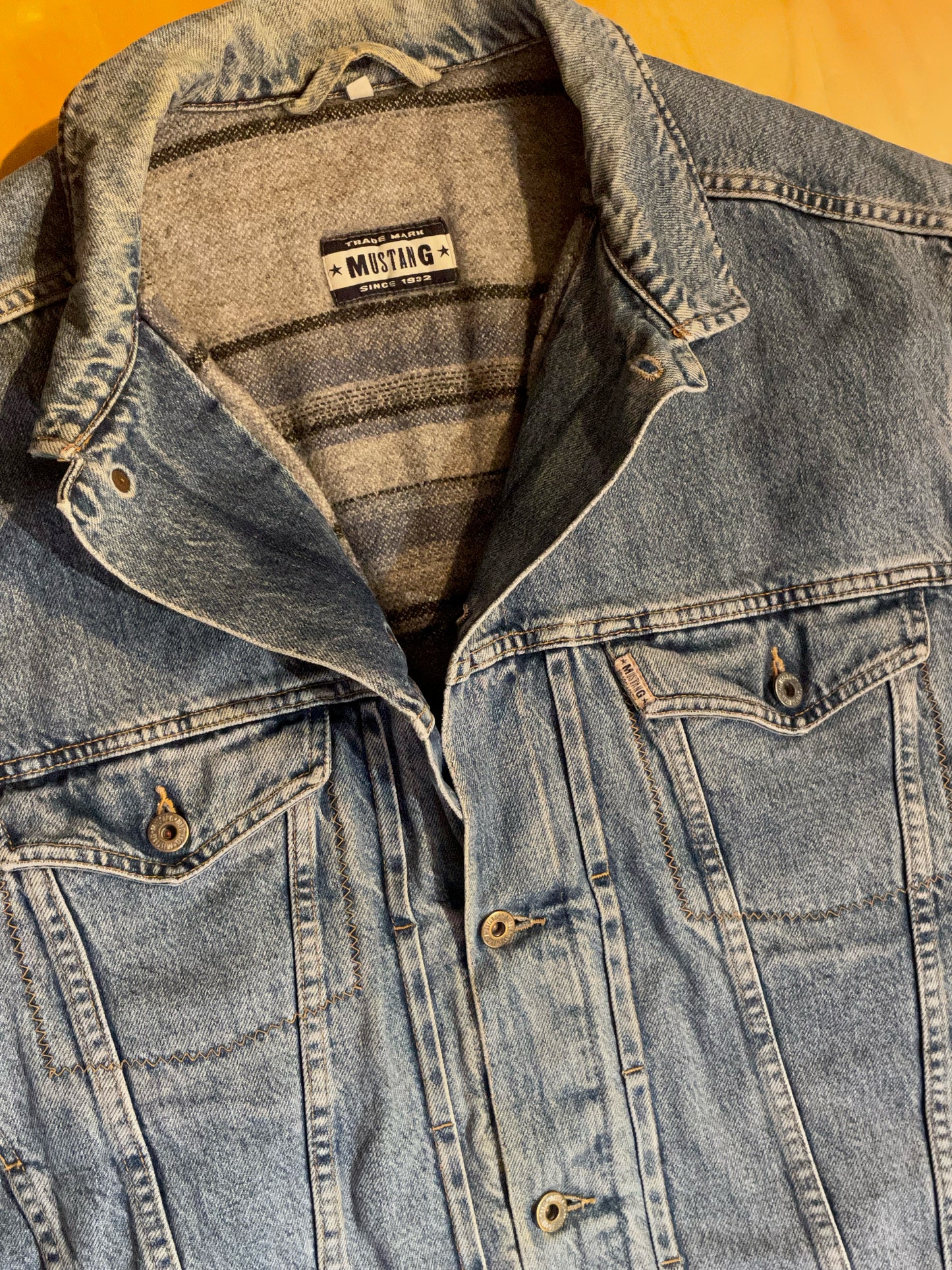 MUSTANG VINTAGE PLAID DENIM JACKET SZ: L