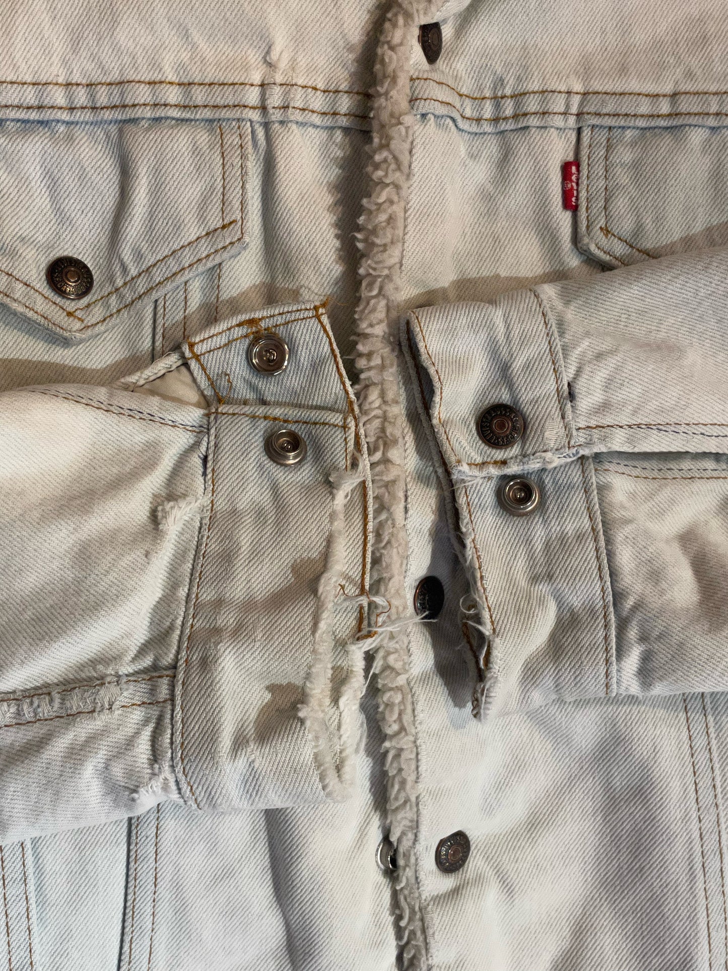 LEVI'S VINTAGE SHERPA DENIM JACKET  SZ: 46R = M