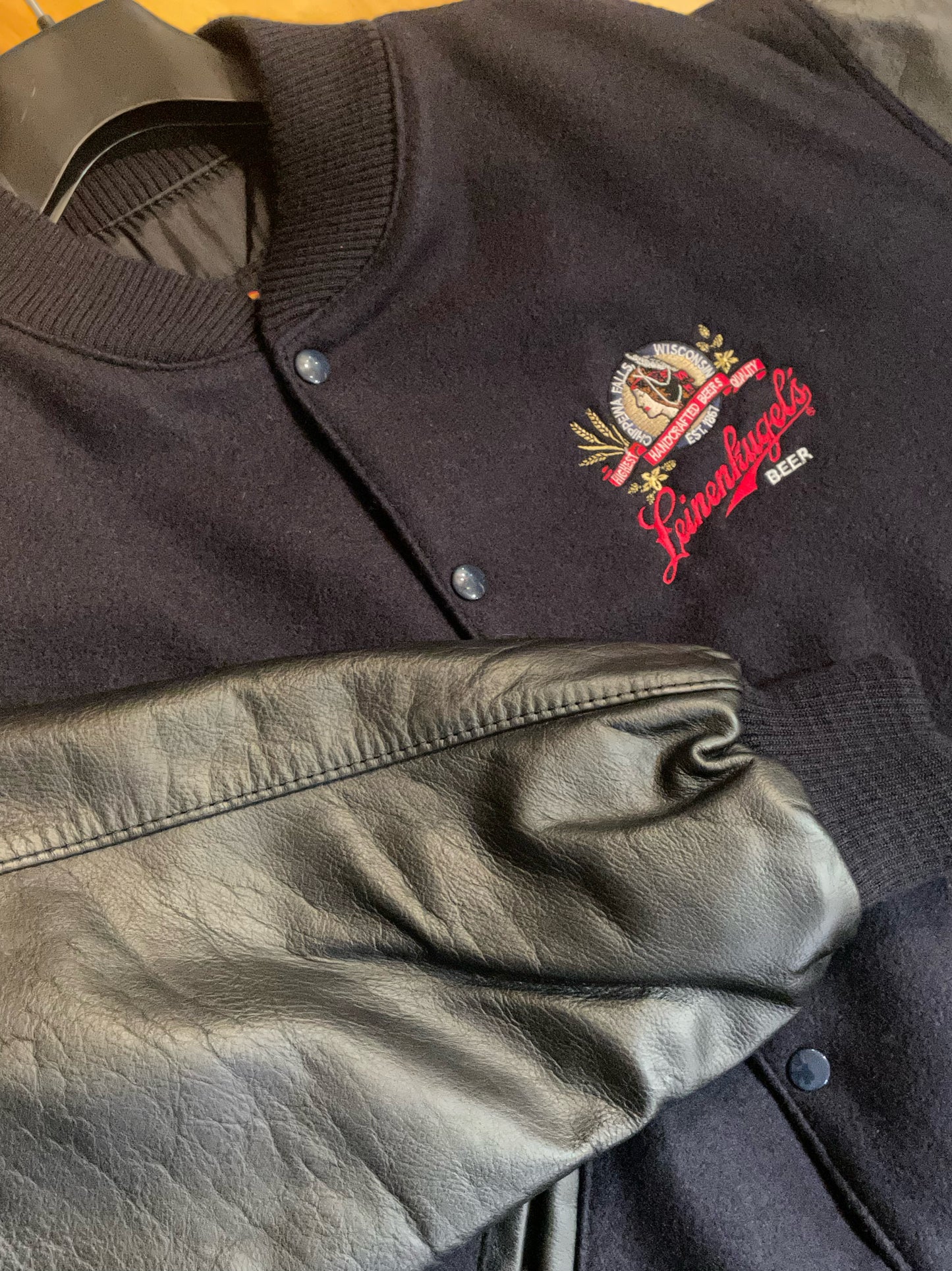 NEW ZEALANDER LEINENKUGEL'S BEER VARSITY JACKET SZ: L