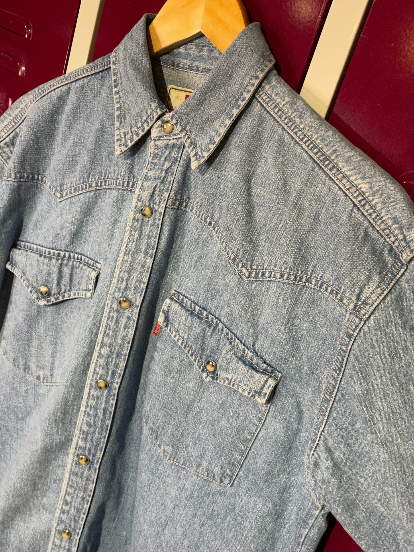 LEVI'S VINTAGE DENIM SHIRT  SZ: S