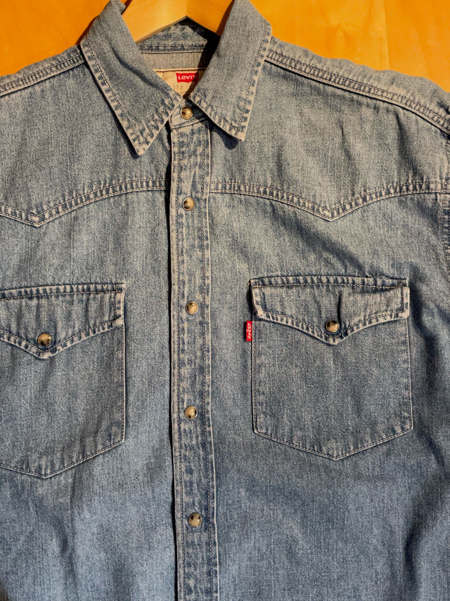LEVI'S VINTAGE DENIM SHIRT  SZ: S