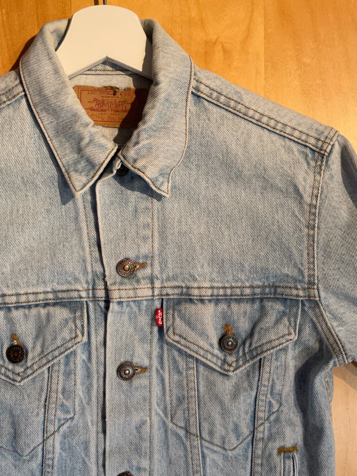 LEVI'S VINTAGE DENIM TRUCKER JACKET SZ: XS