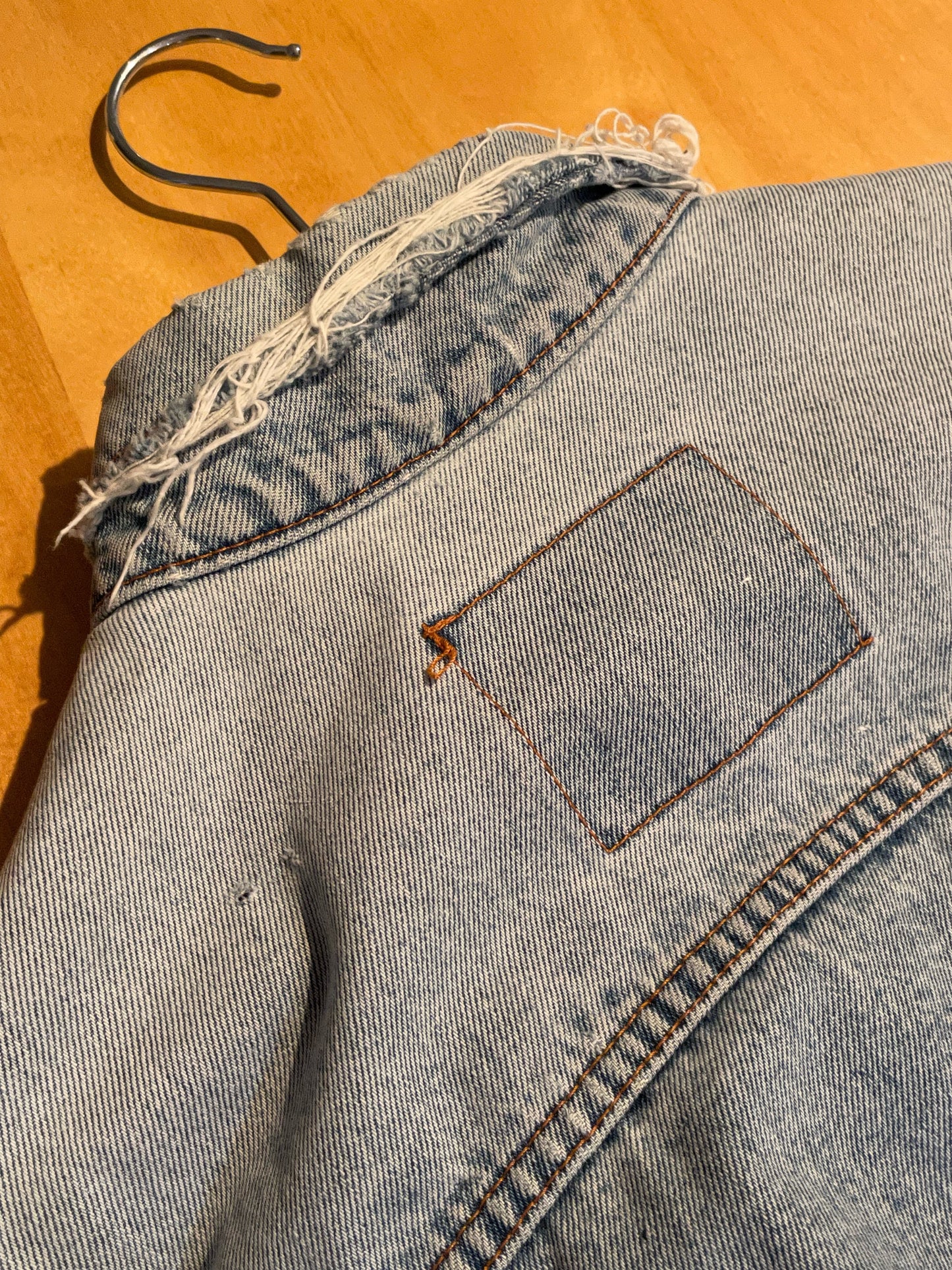 LEVI'S VINTAGE 80s USED DENIM JACKET  SZ: L