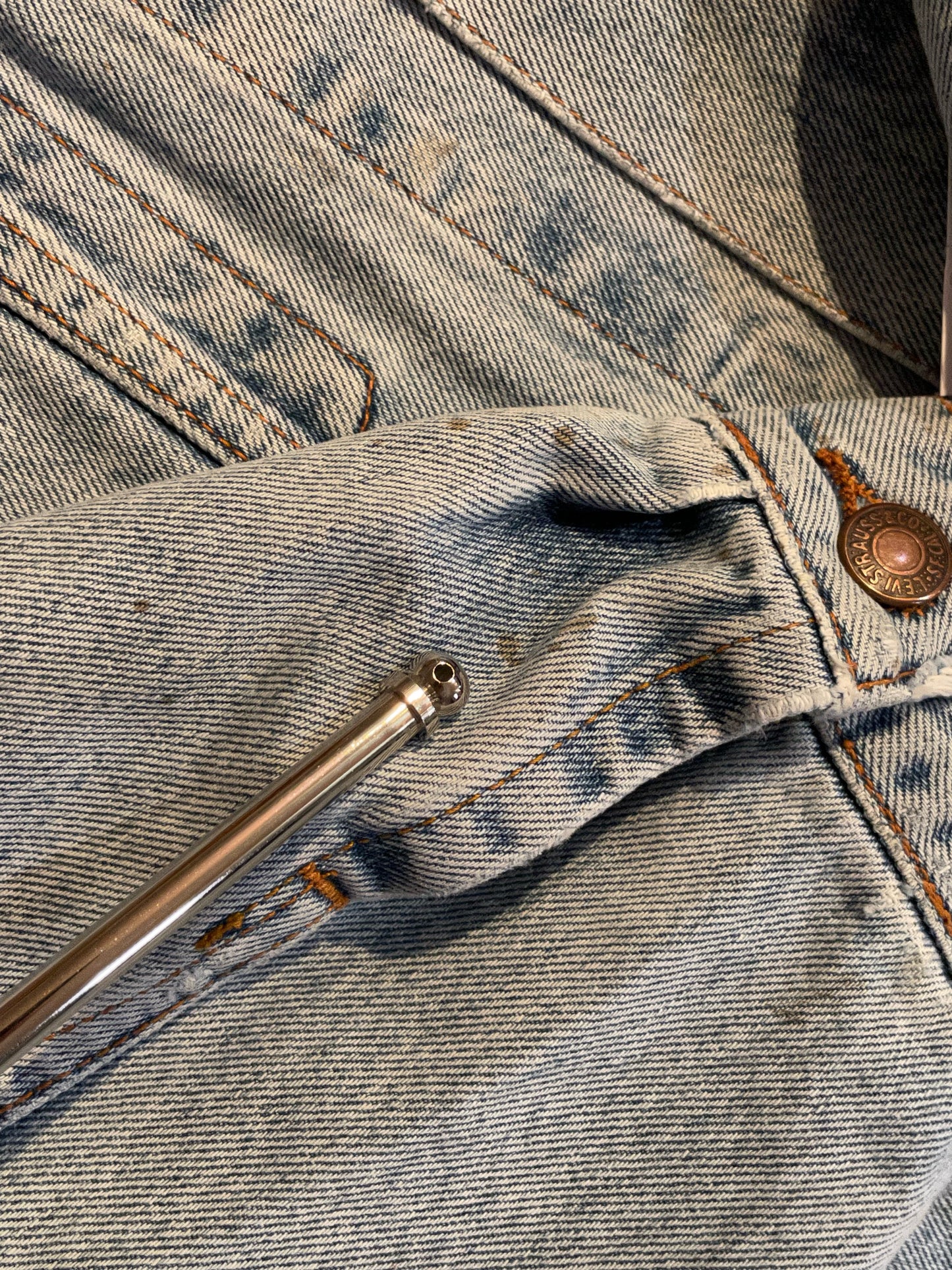 LEVI'S VINTAGE 80s USED DENIM JACKET  SZ: L