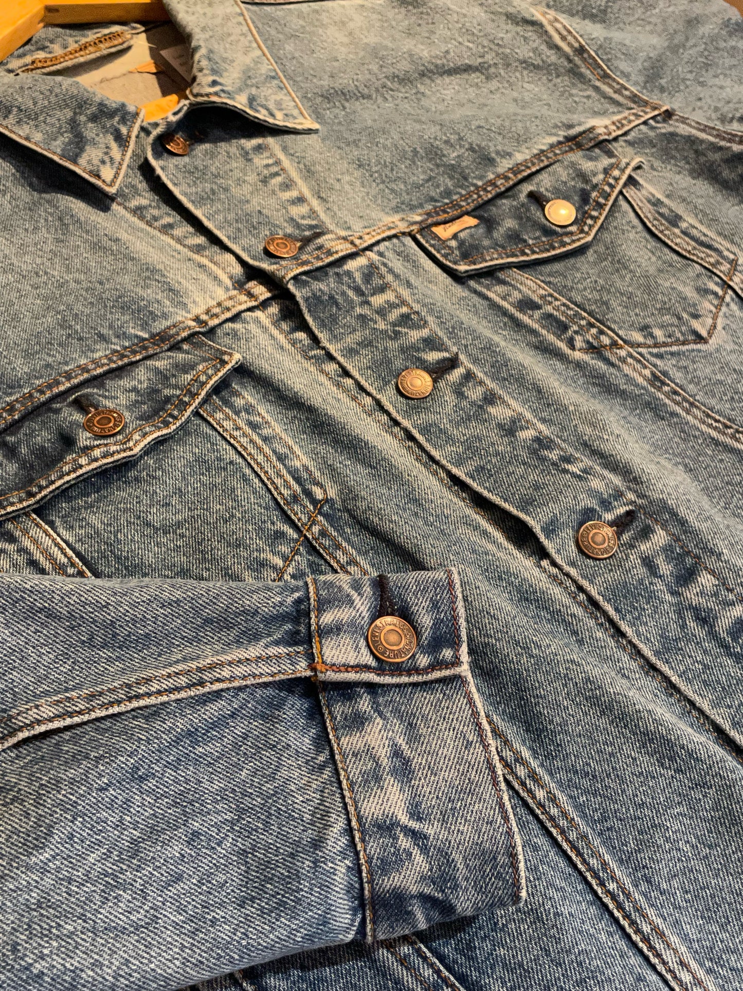 LEVI'S SIGNATURE VINTAGE DENIM JACKET SZ: L