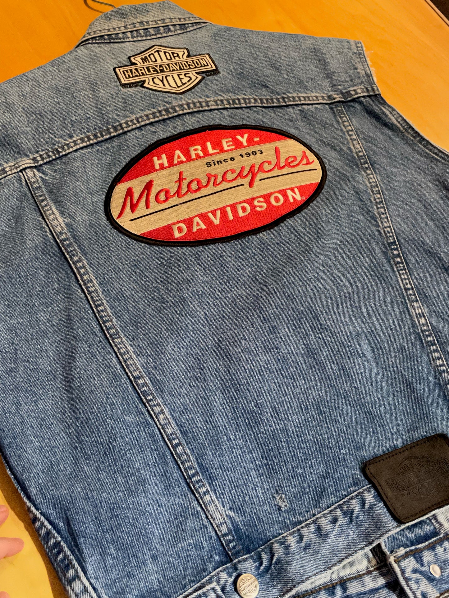 HARLEY DAVIDSON PATCHES TRUCKER DENIM VEST  SZ: M