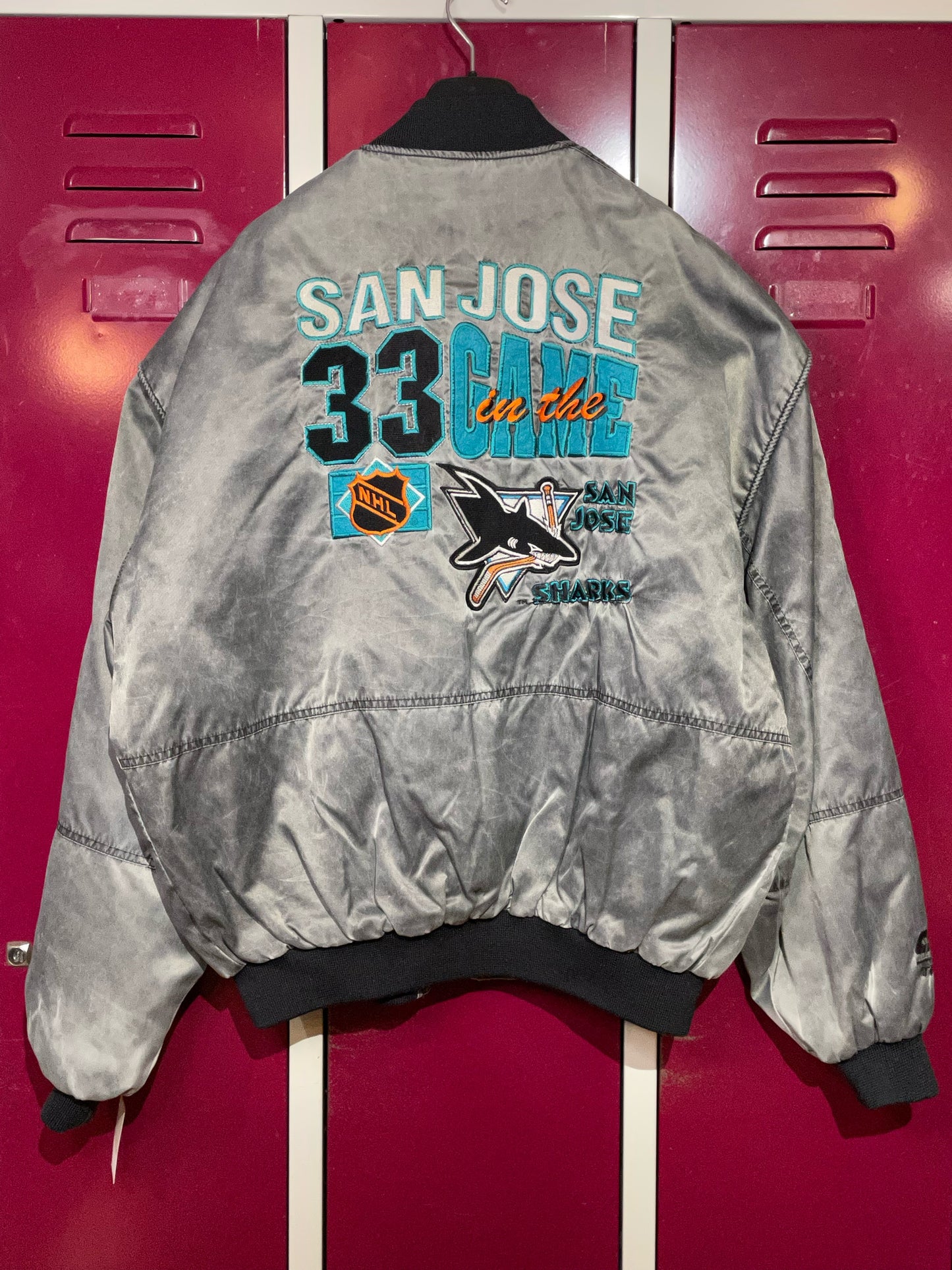 CAMPRI TEAMLINE VINTAGE SAN JOSE SHARKS JACKET SZ: L