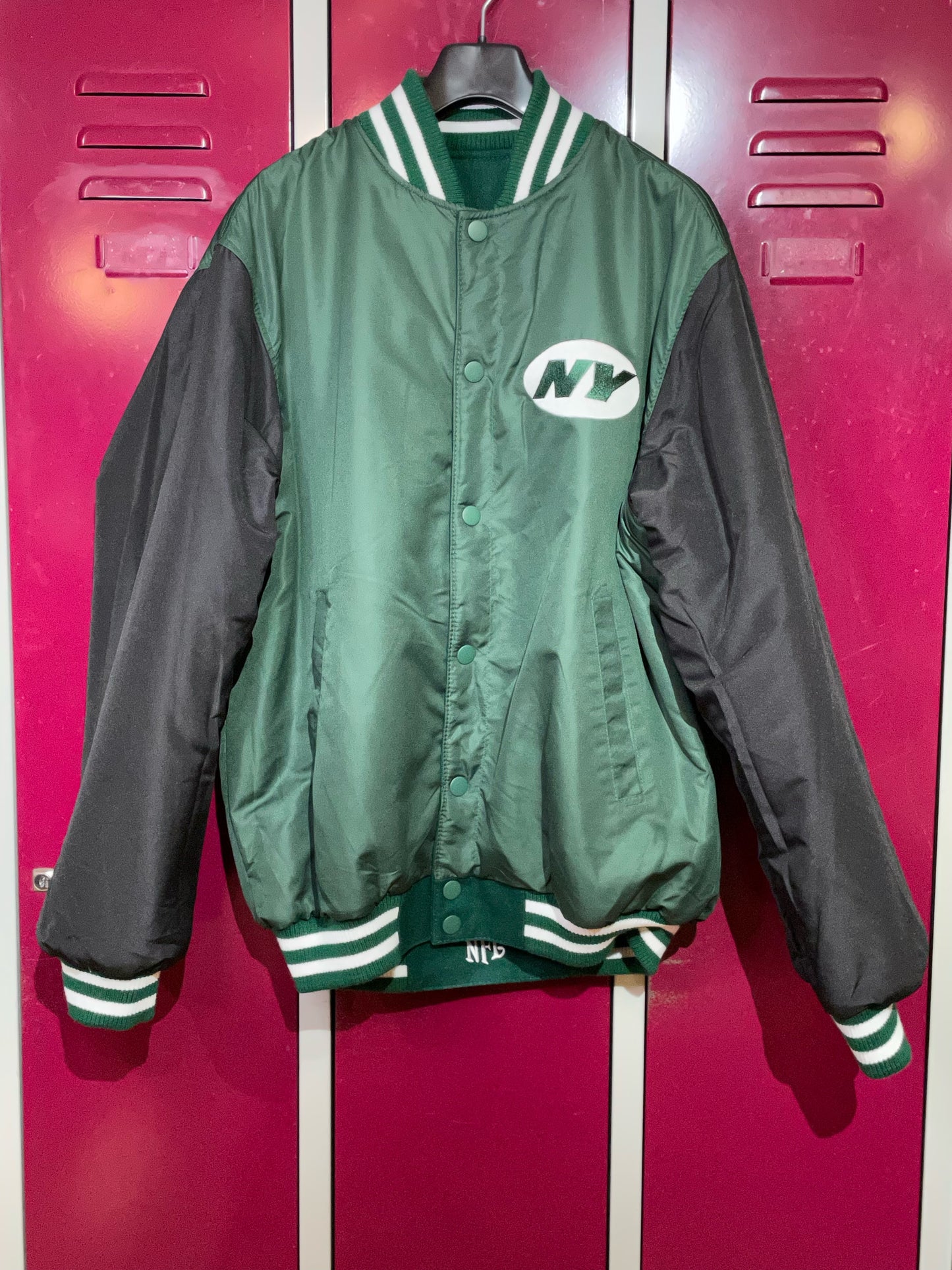 REVERSIBLE NEW YORK JETS NFL GIII VARSITY JACKET SZ: L