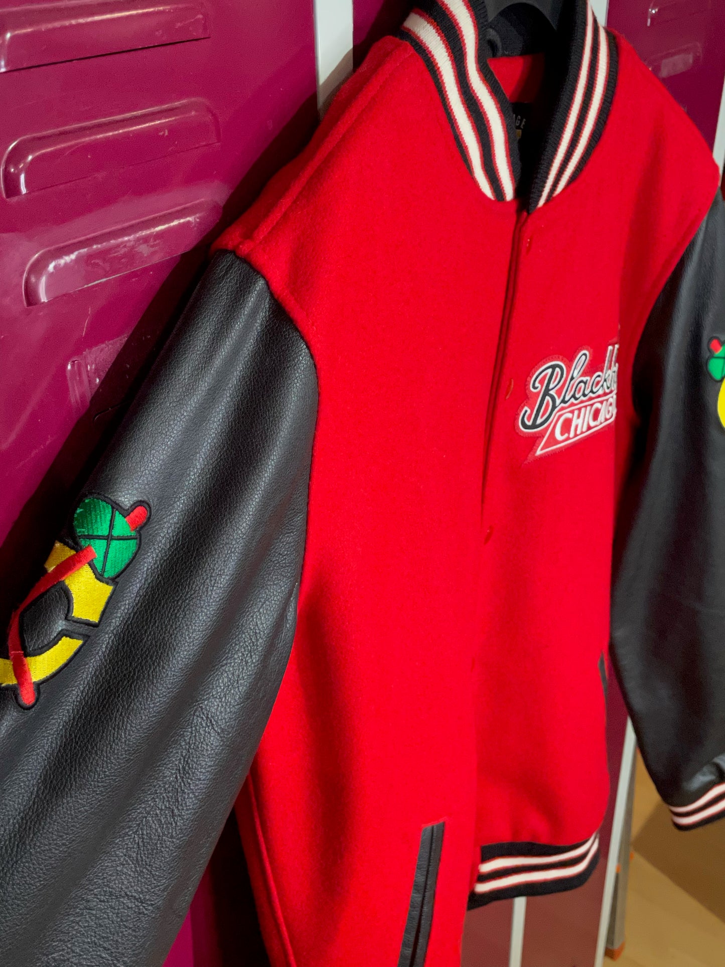 MITCHELL & NESS CHICAGO BLACKHAWKS NHL MADE IN USA VARSITY JACKET SZ: L