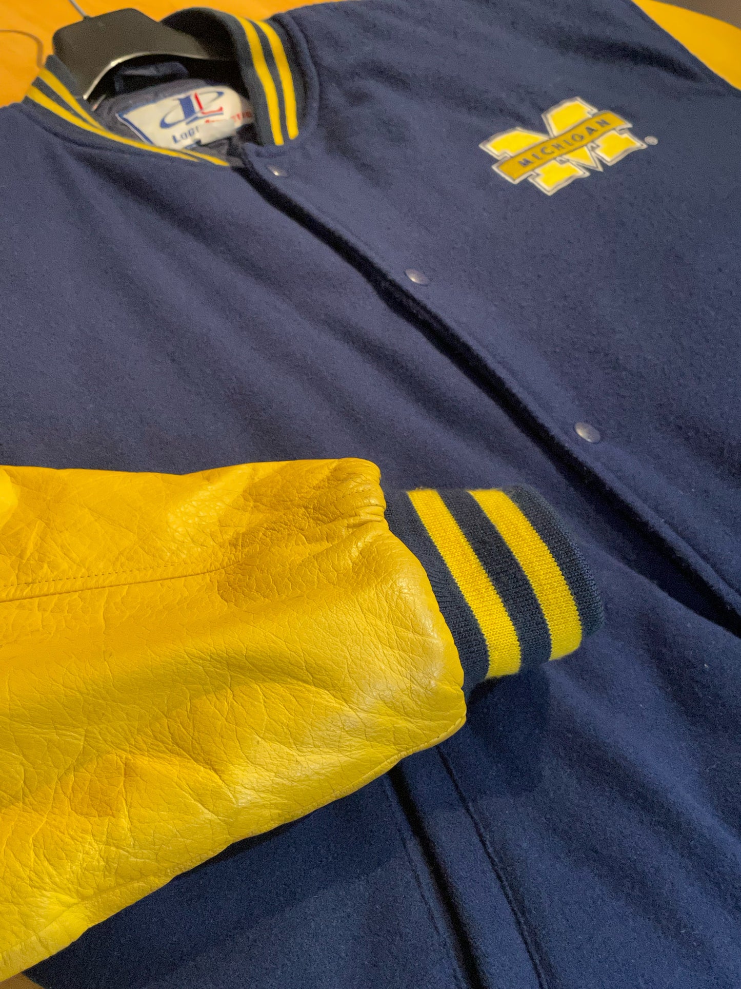 MICHIGAN WOLVERINES LOGO ATHLETIC VINTAGE VARSITY JACKET SZ: XL