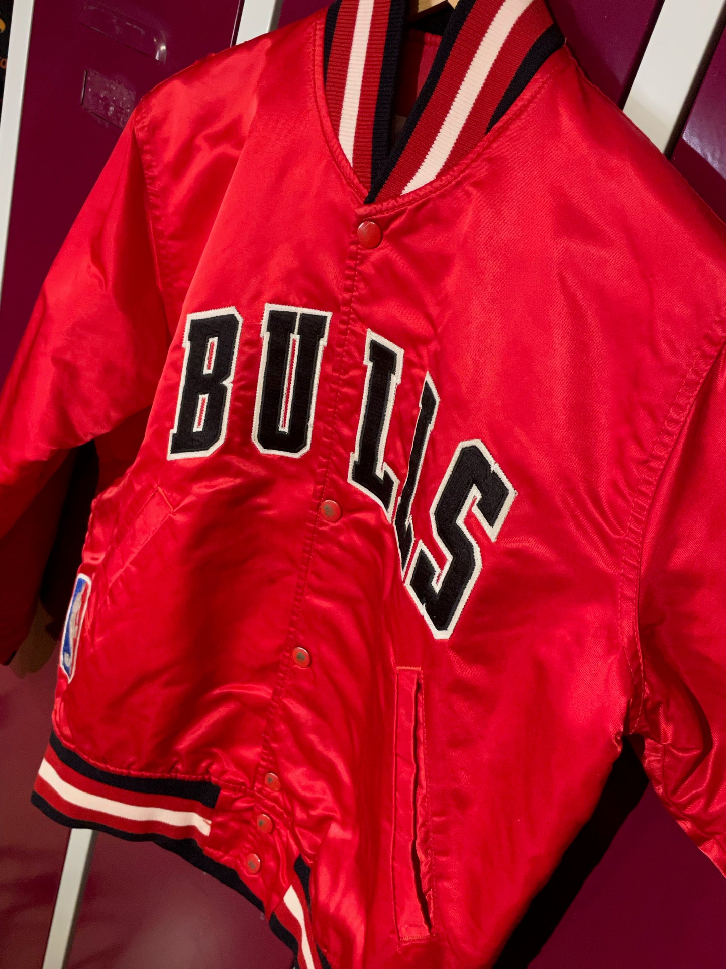 VINTAGE STARTER CHICAGO BULLS NBA SATIN JACKET SZ: S