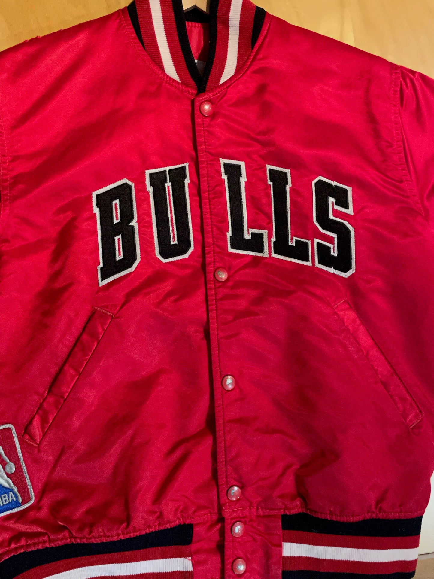 VINTAGE STARTER CHICAGO BULLS NBA SATIN JACKET SZ: S