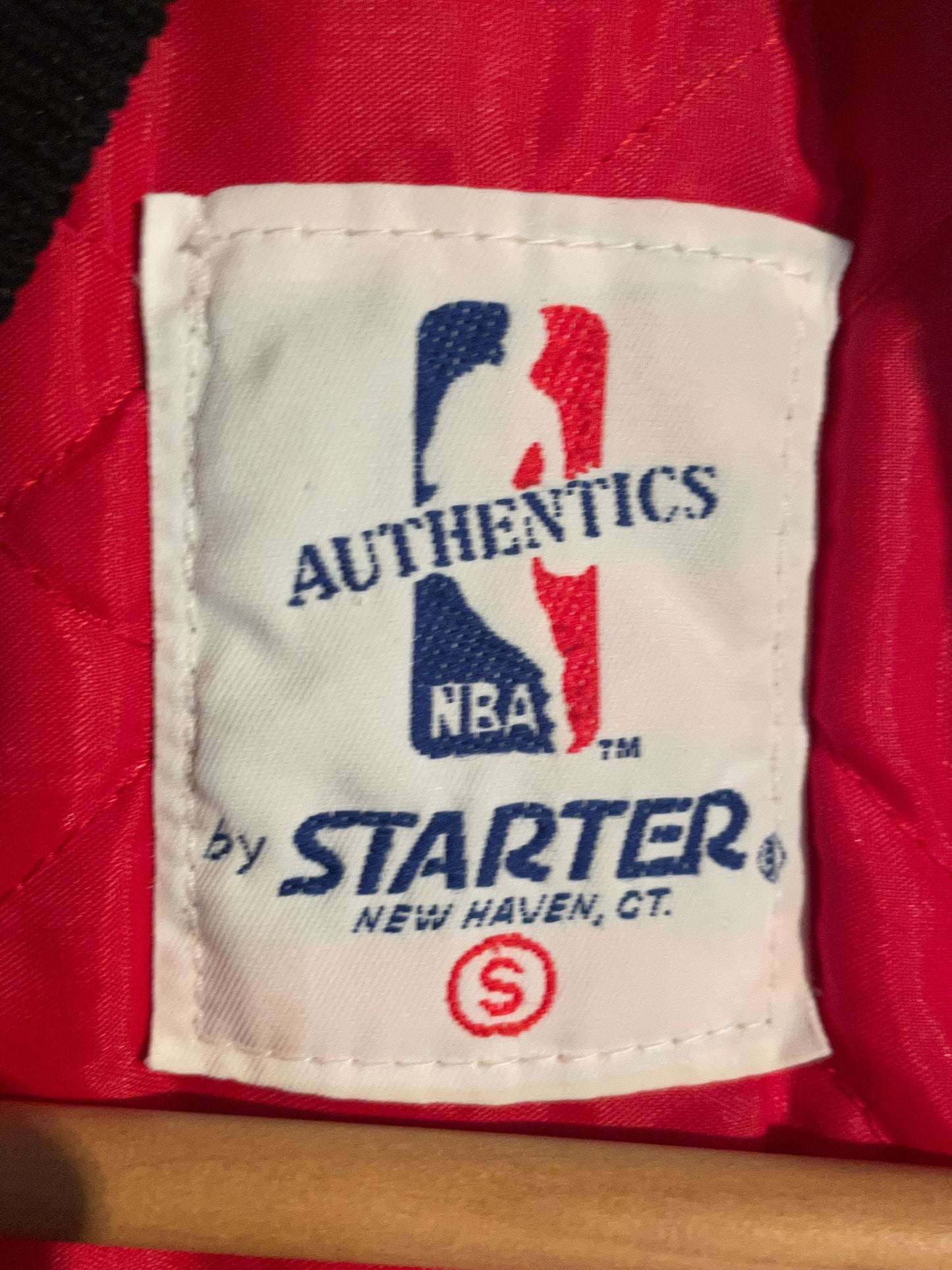 VINTAGE STARTER CHICAGO BULLS NBA SATIN JACKET SZ: S